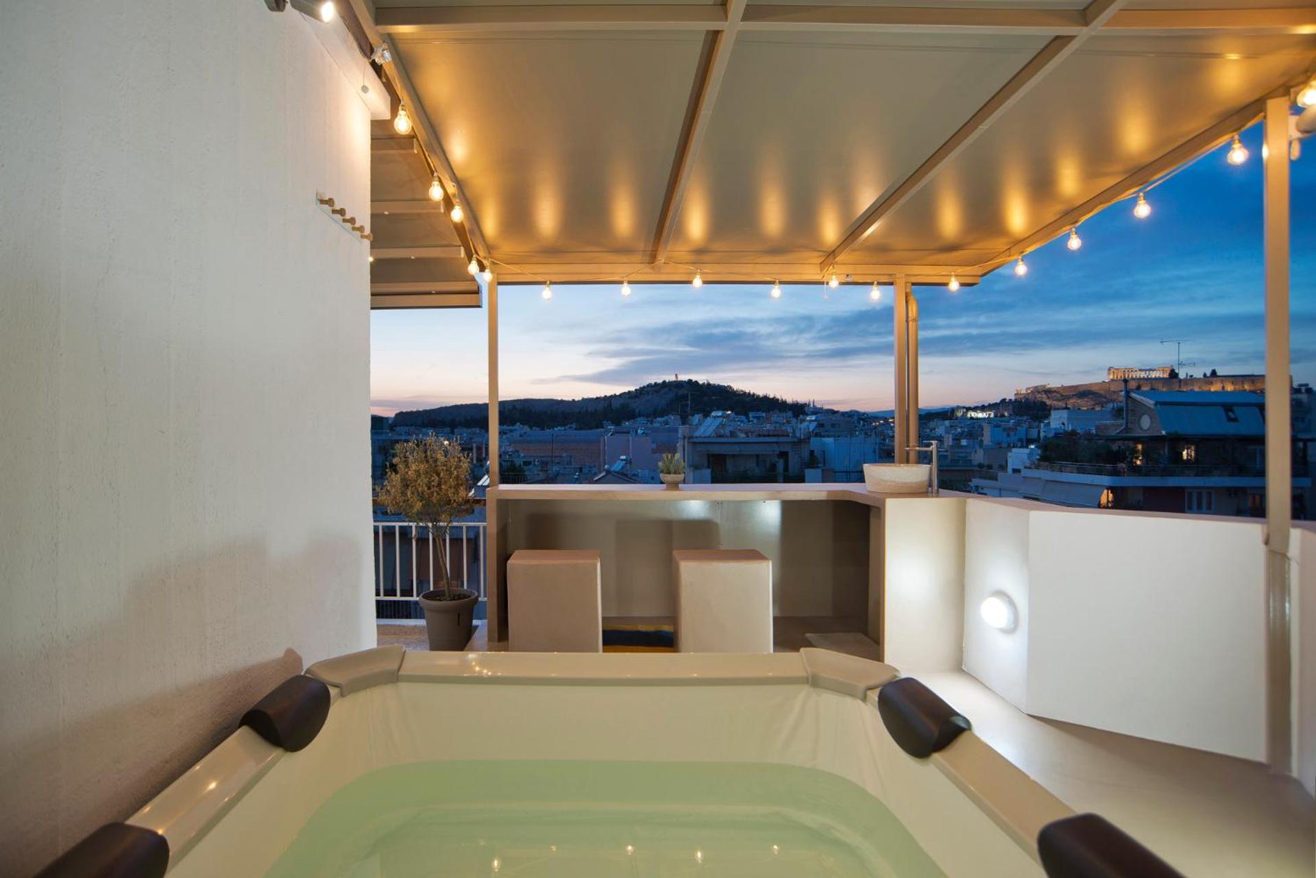 Kary's Acropolis View Luxury 2BR, 2 BA, Jacuzzi - Photo 8