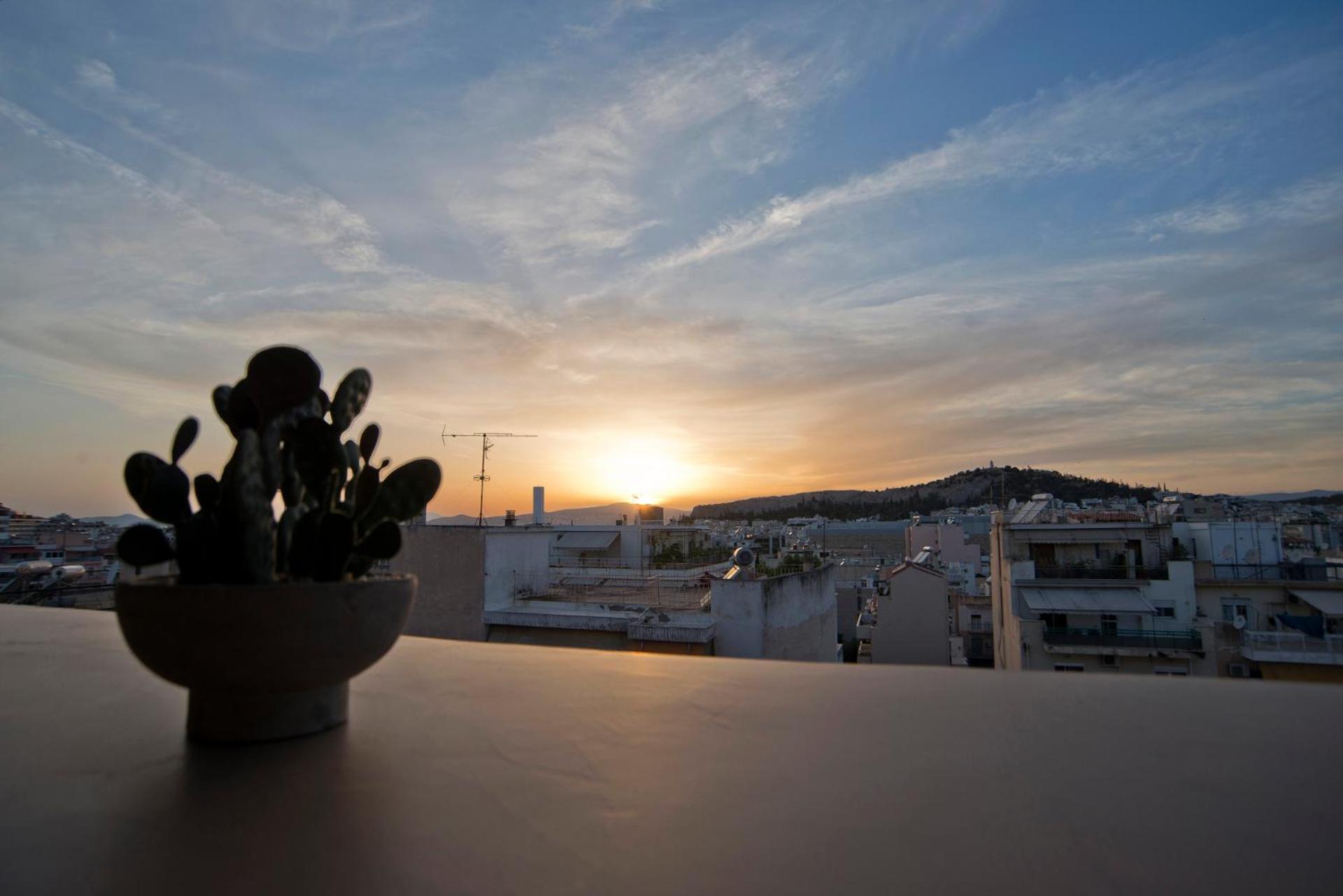 Kary's Acropolis View Luxury 2BR, 2 BA, Jacuzzi - Photo 46