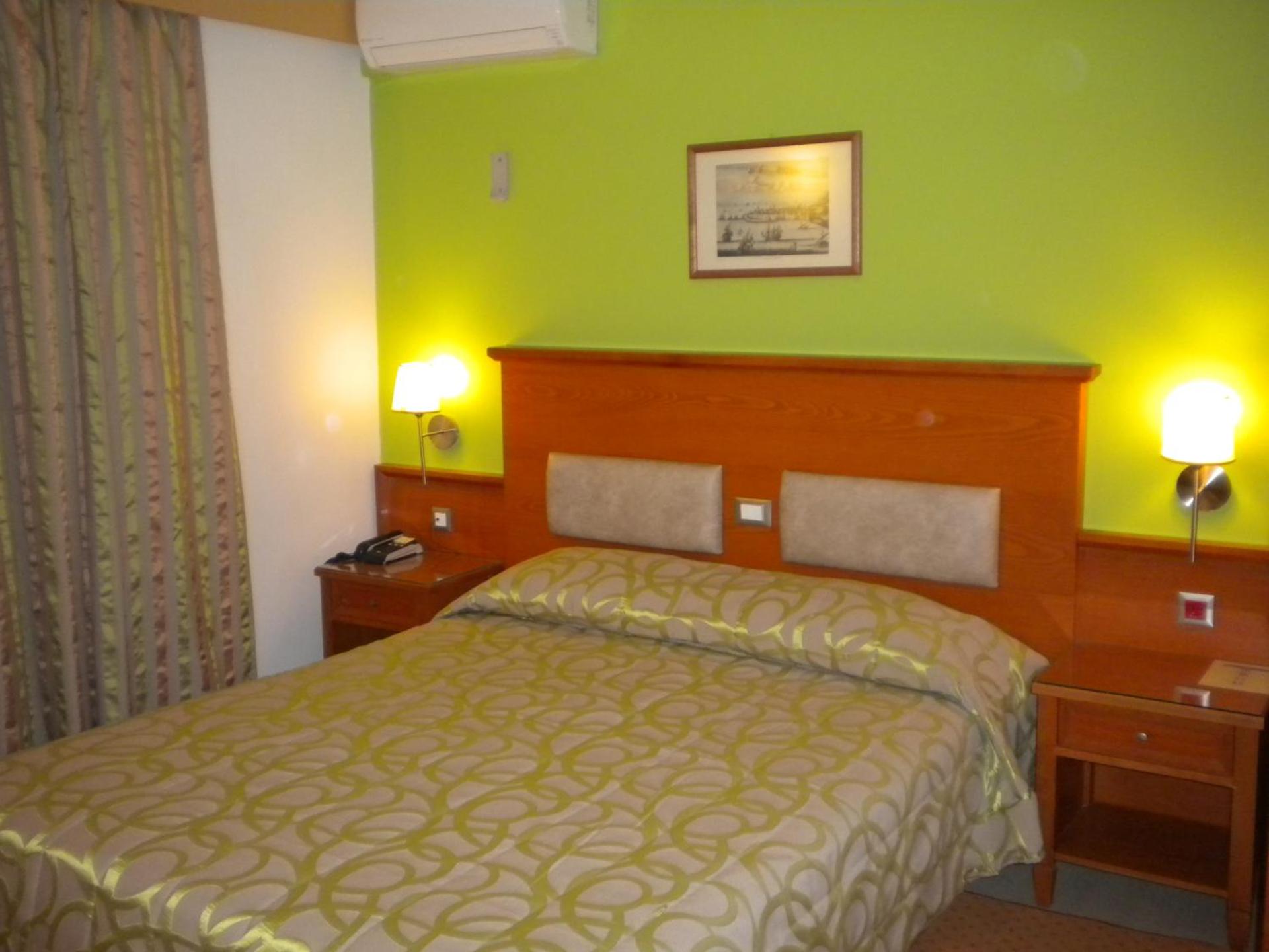 Paradise Lost Hotel-Apartments - Photo 35
