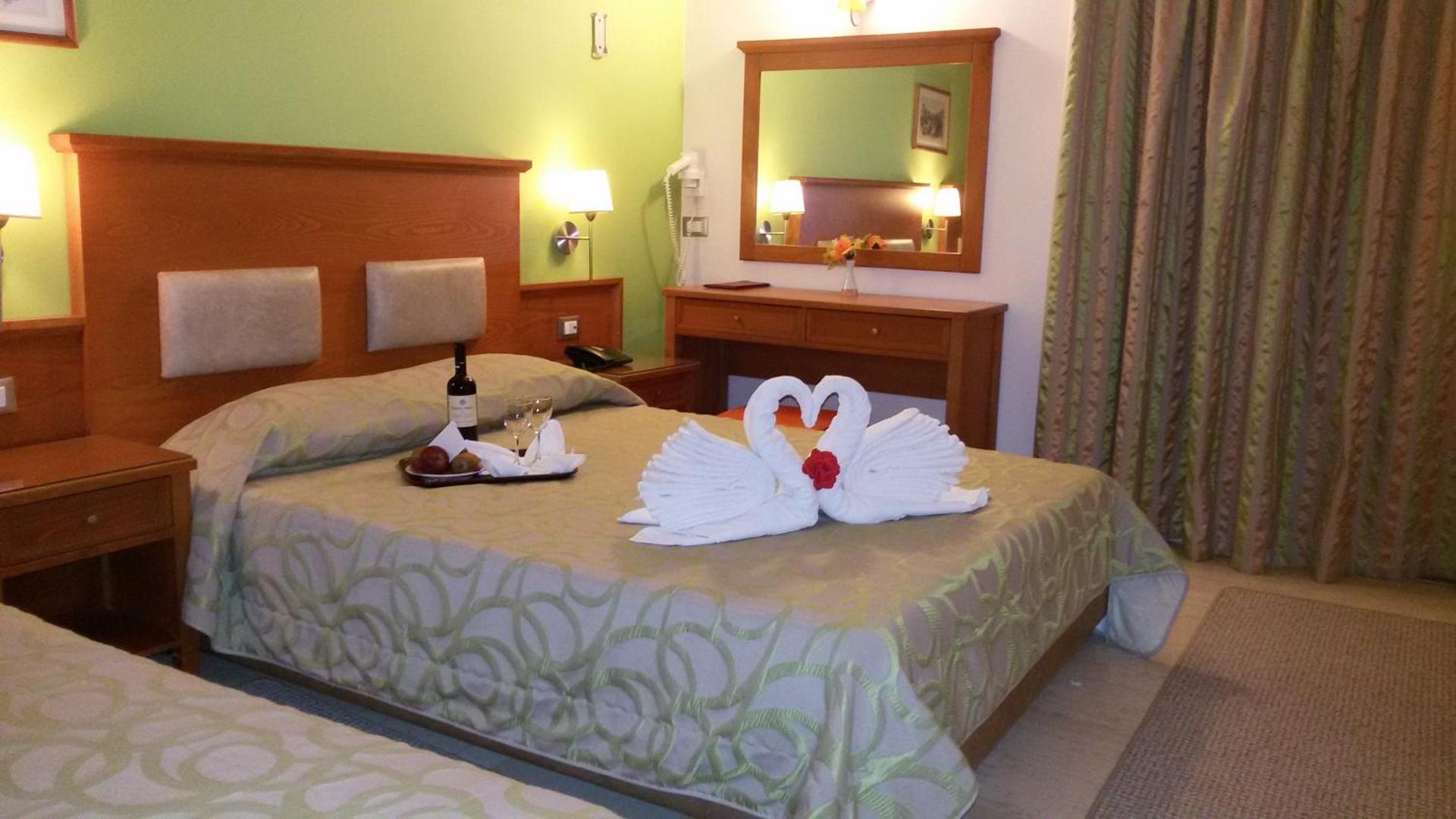 Paradise Lost Hotel-Apartments - Photo 3