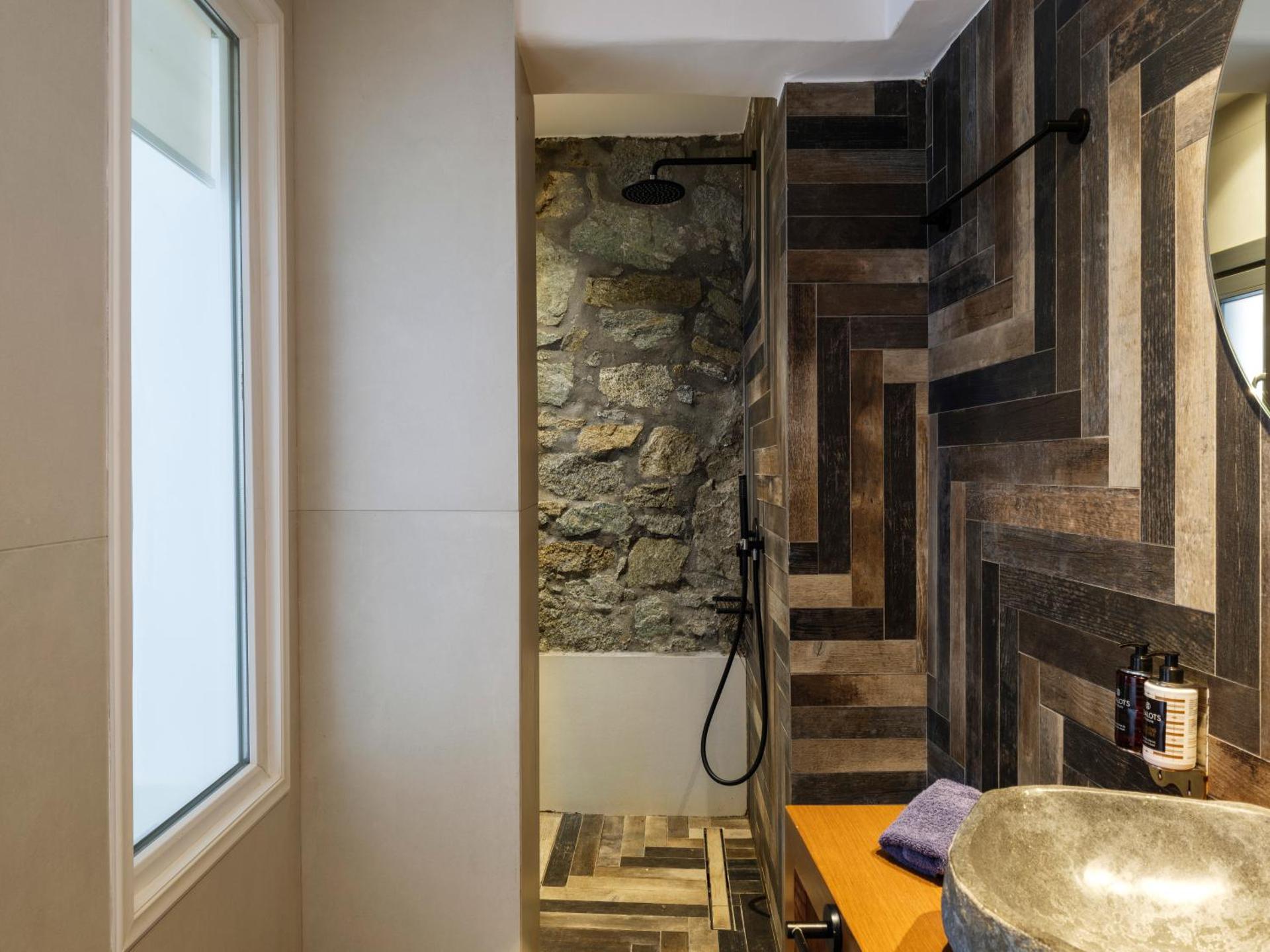 Ftelia Bay Boutique Hotel - Photo 111