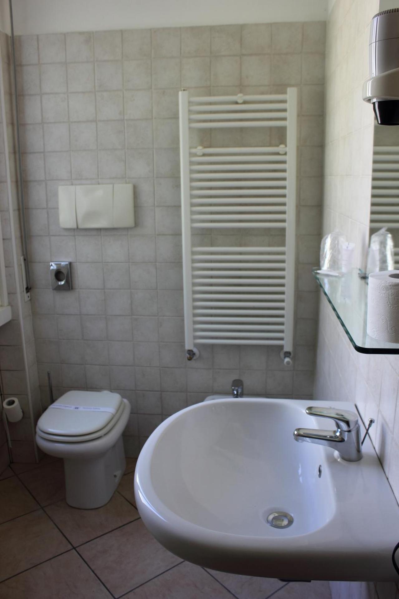 Albergo Hotel Giardino - Photo 35