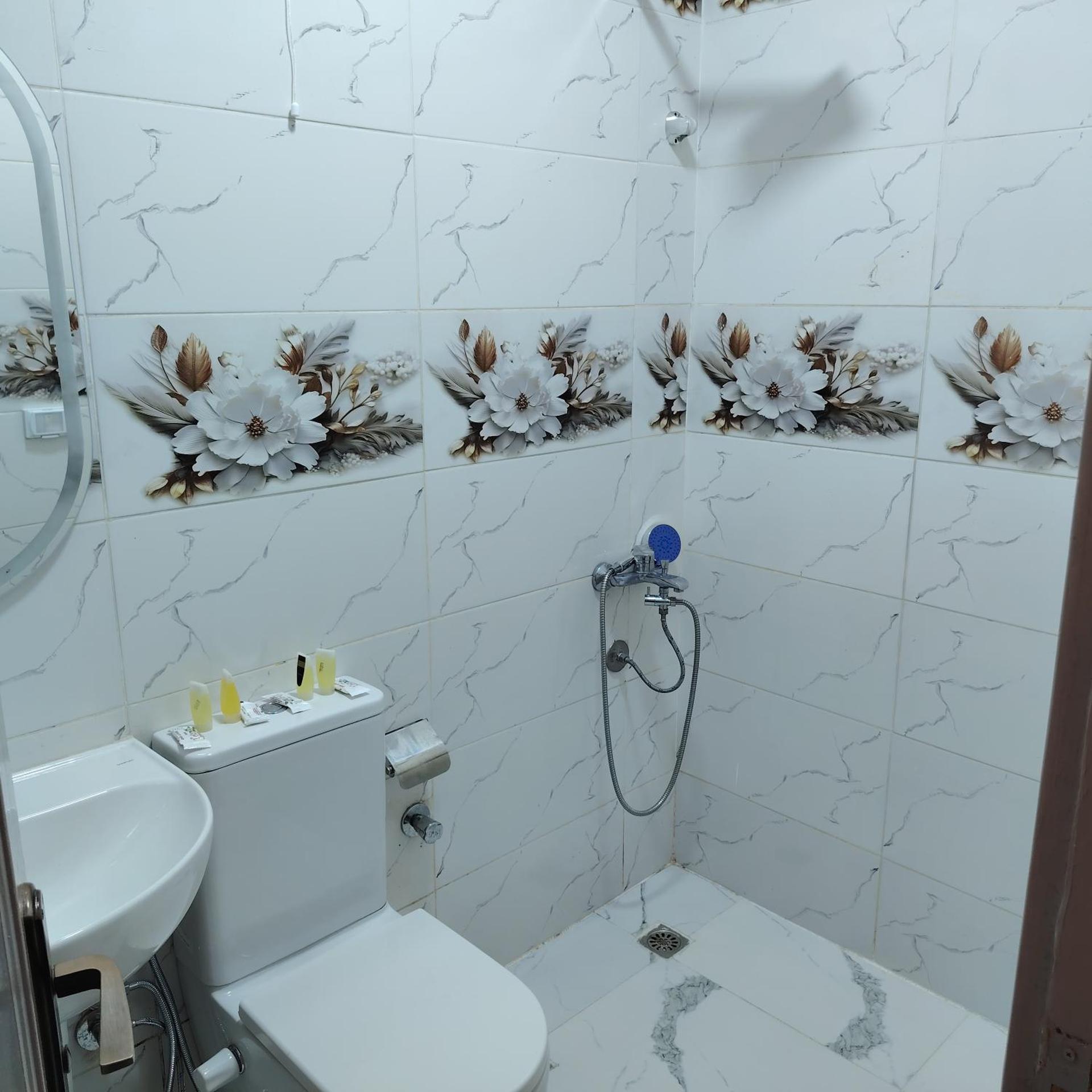 Red Pyramids Hotel - Photo 25