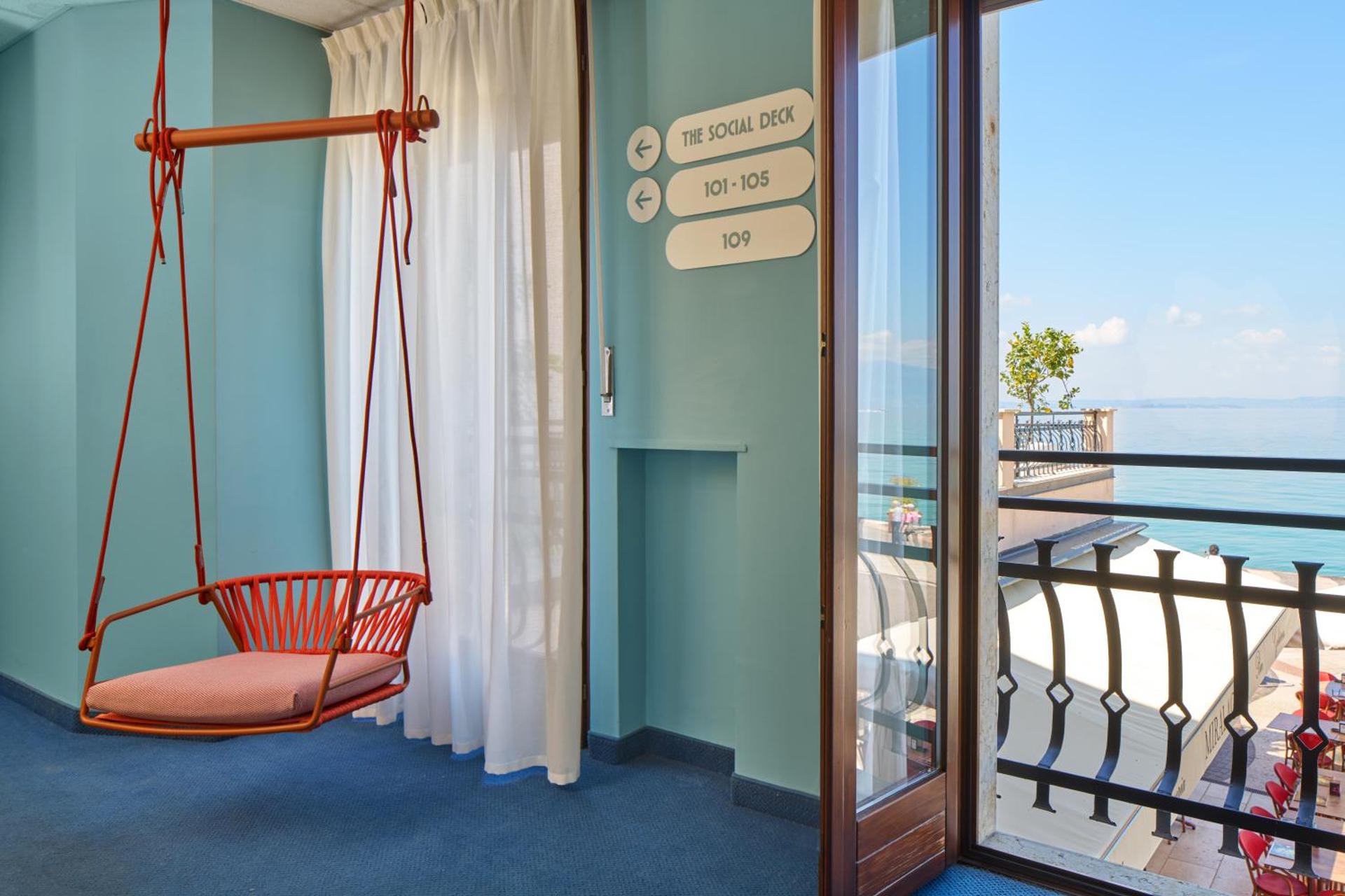 La Vista Postcard Hotel - Photo 17