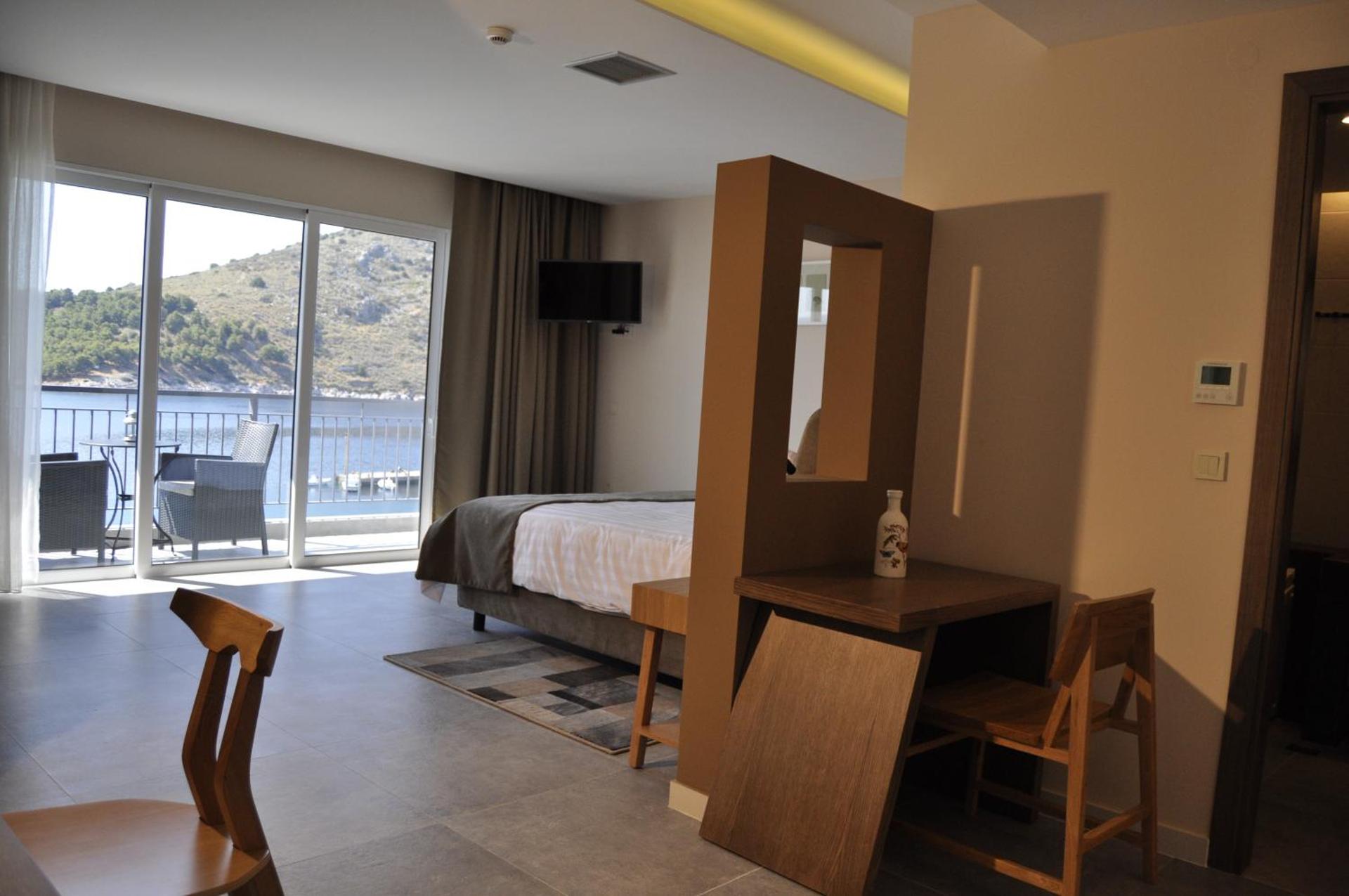 Minoa Hotel - Photo 60