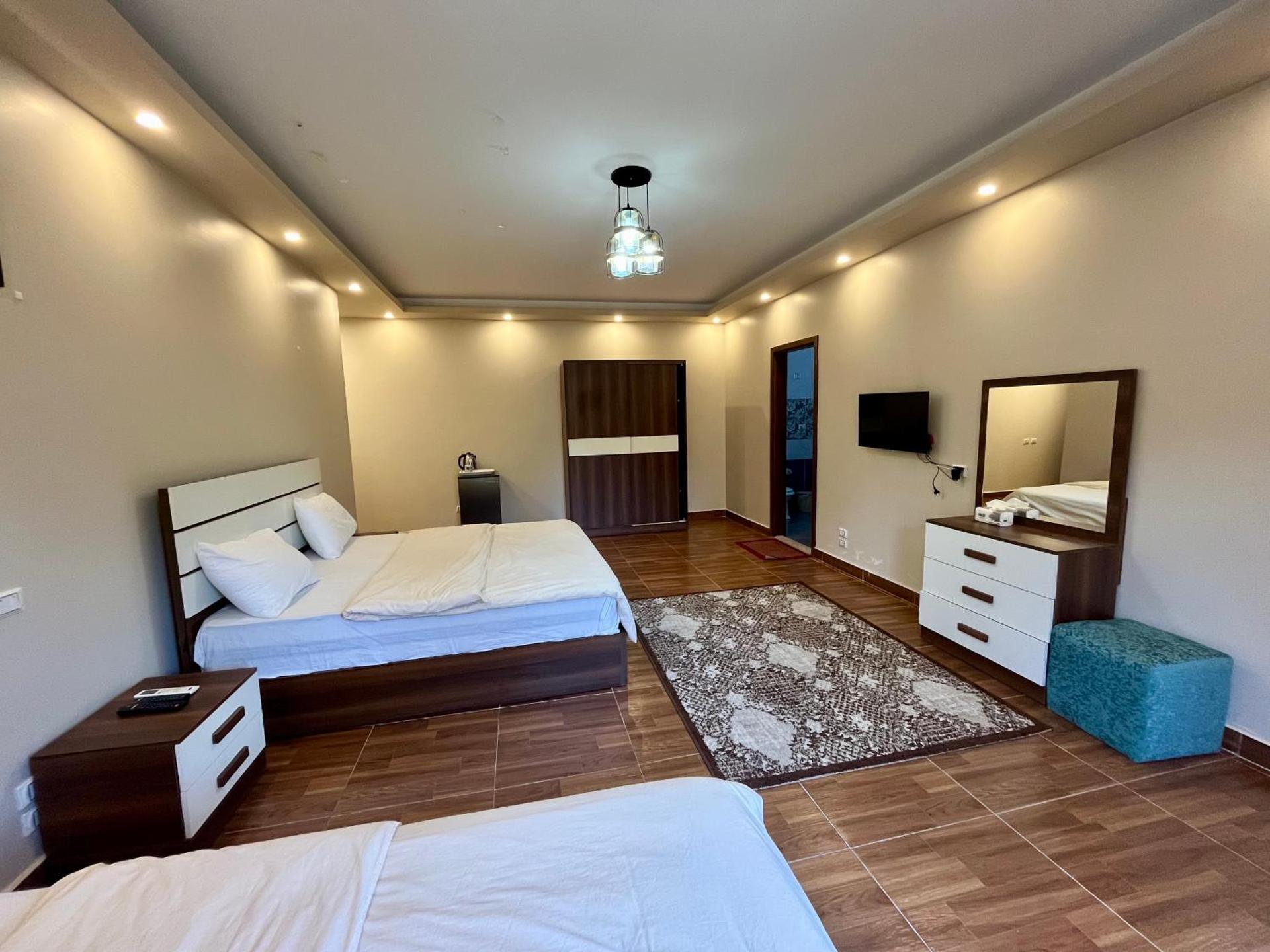 Luca Pyramids Inn - Photo 28