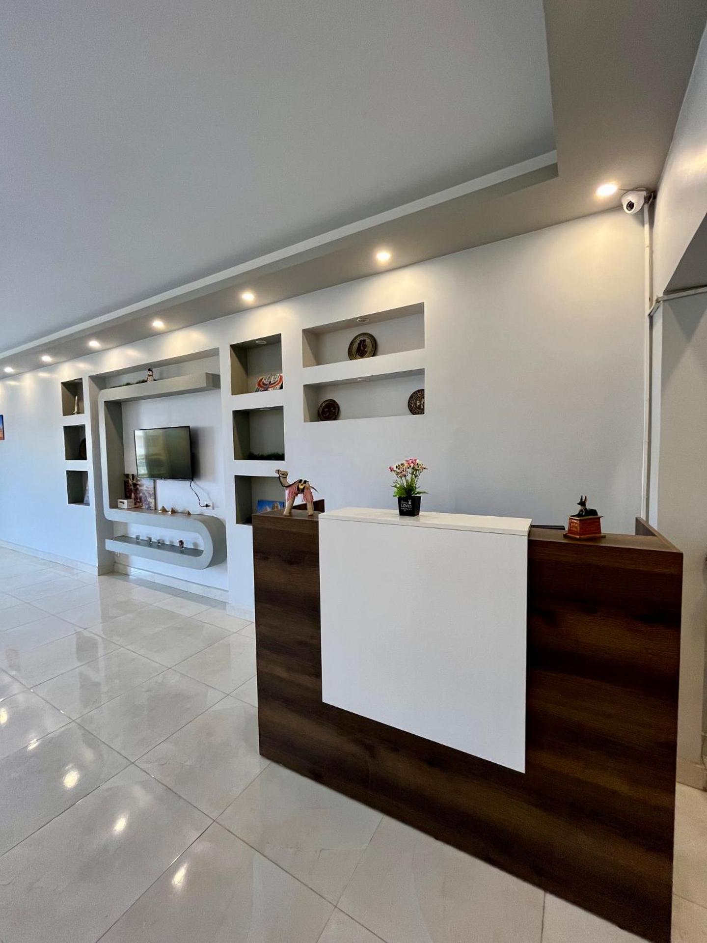 Luca Pyramids Inn - Photo 16