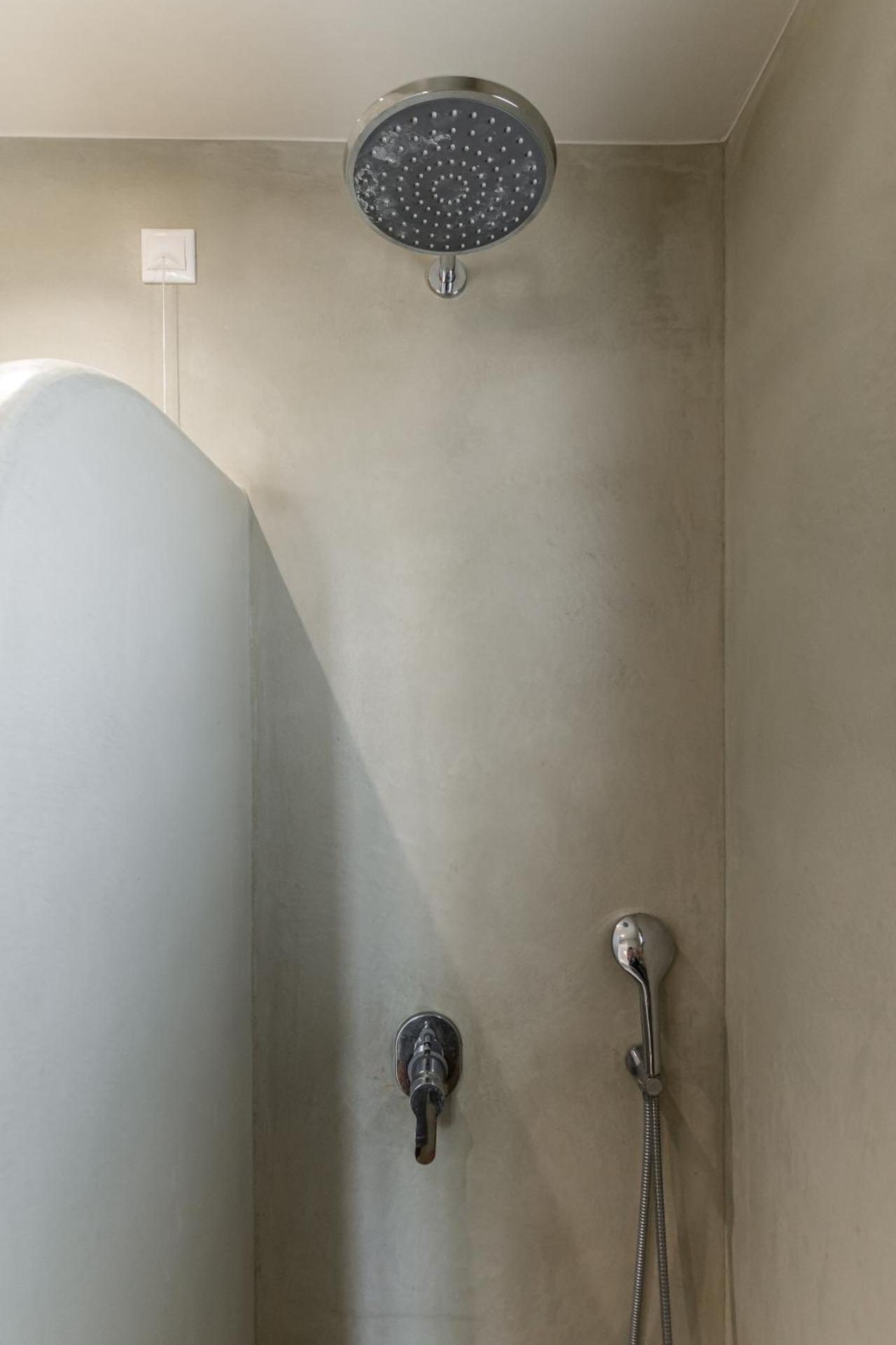 Plaka Hotel I - Photo 18
