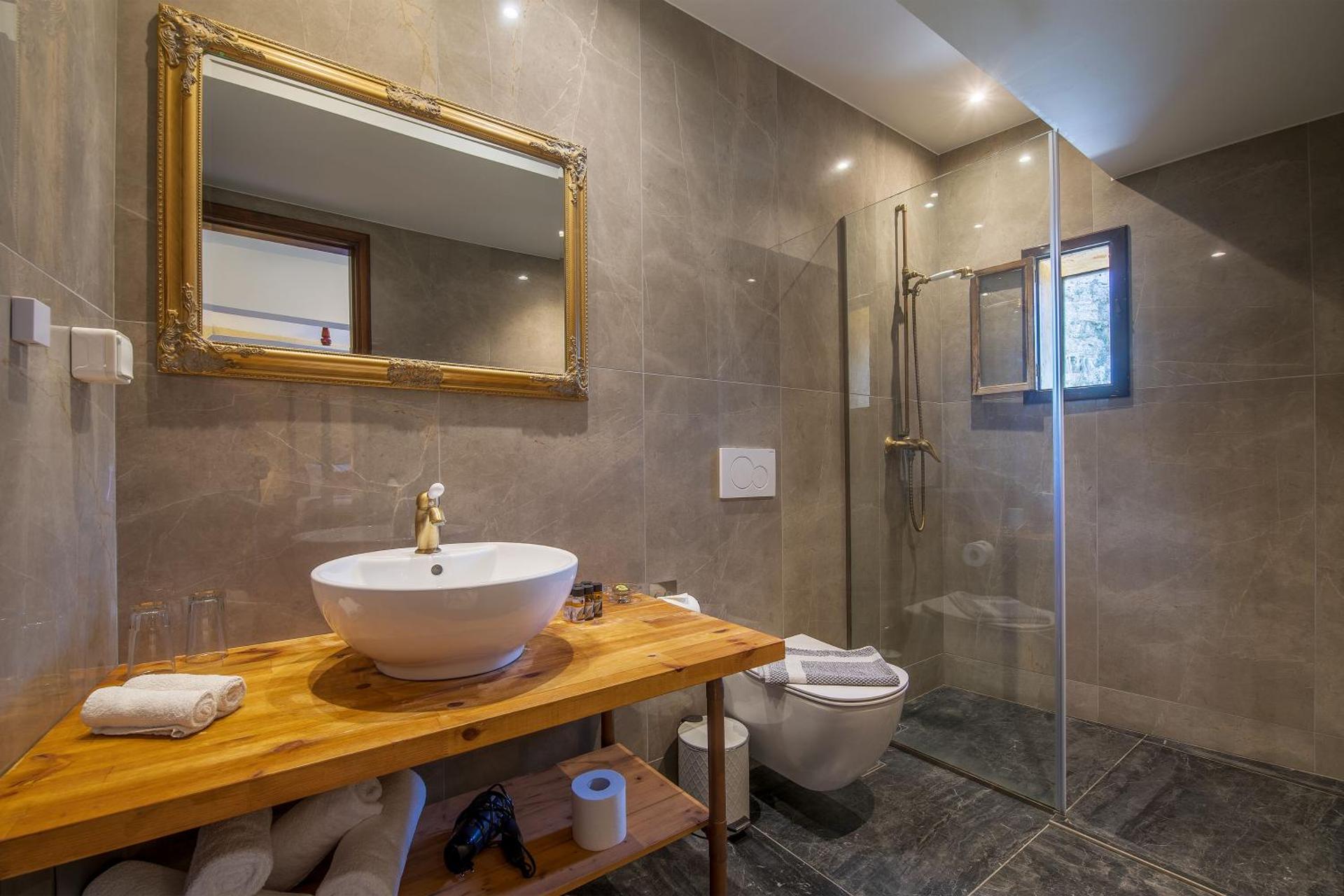 S.Nikolis' Historic Boutique Hotel - Photo 69