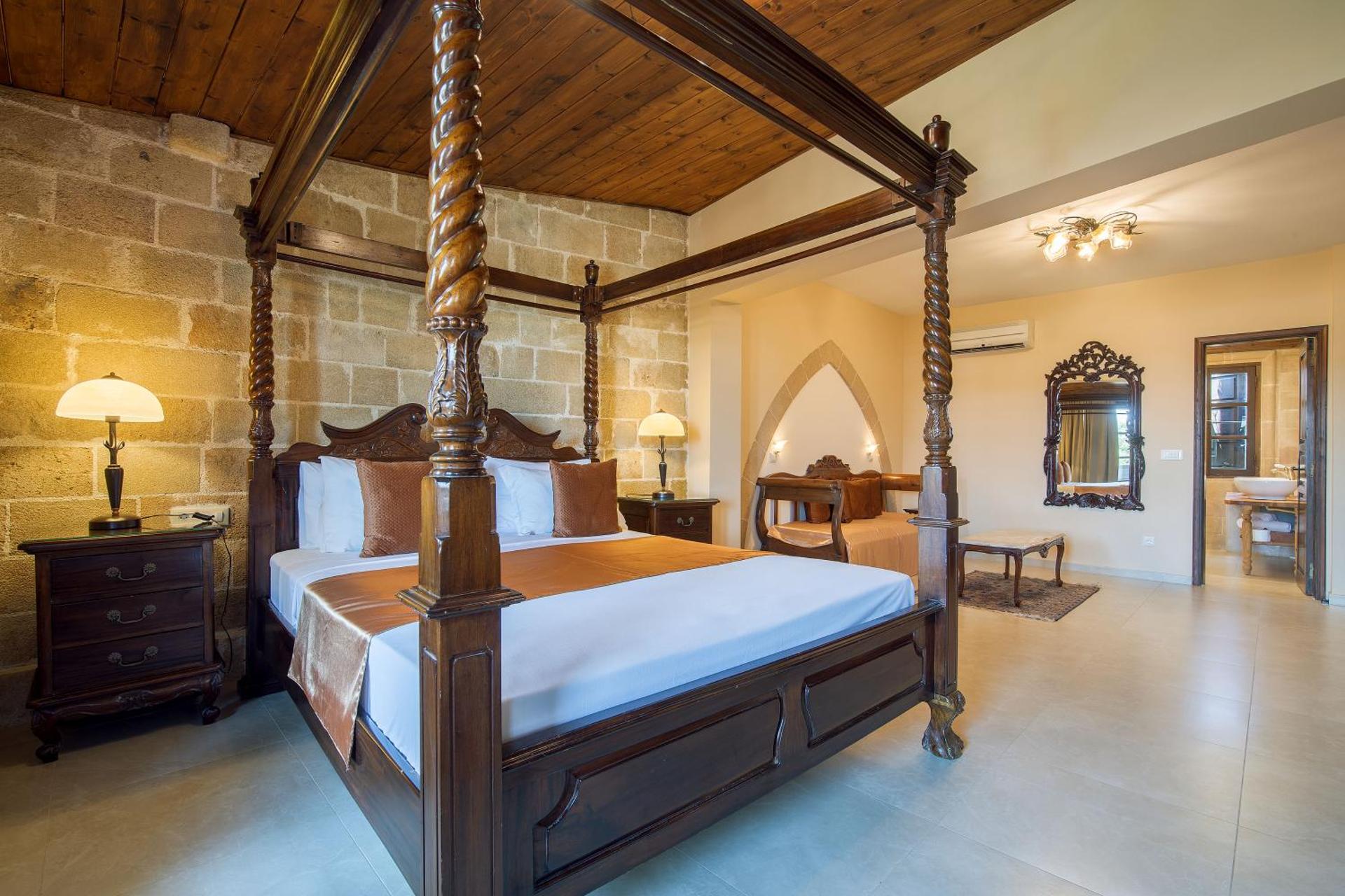 S.Nikolis' Historic Boutique Hotel - Photo 58