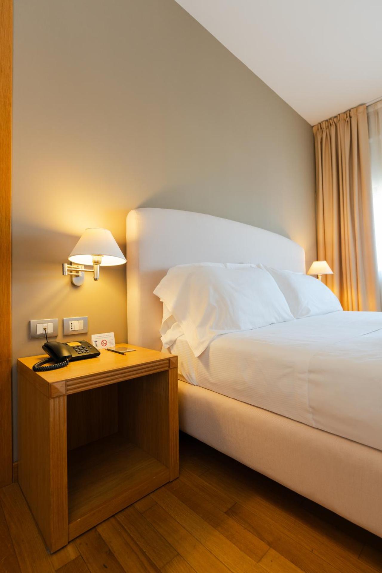 Hotel Touring - Photo 27
