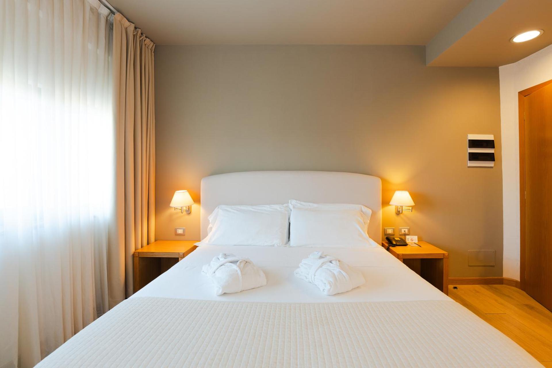 Hotel Touring - Photo 28
