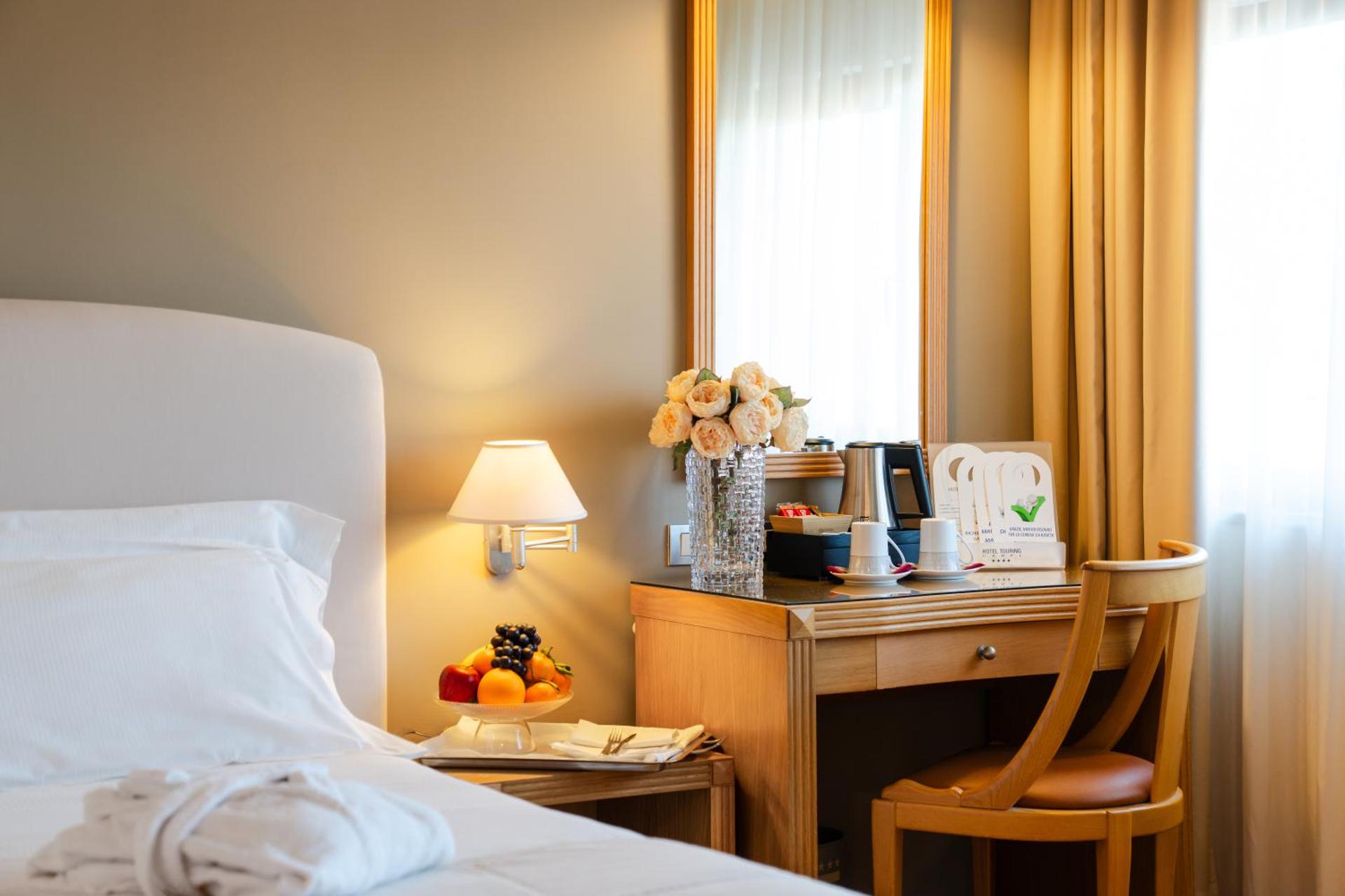Hotel Touring - Photo 33