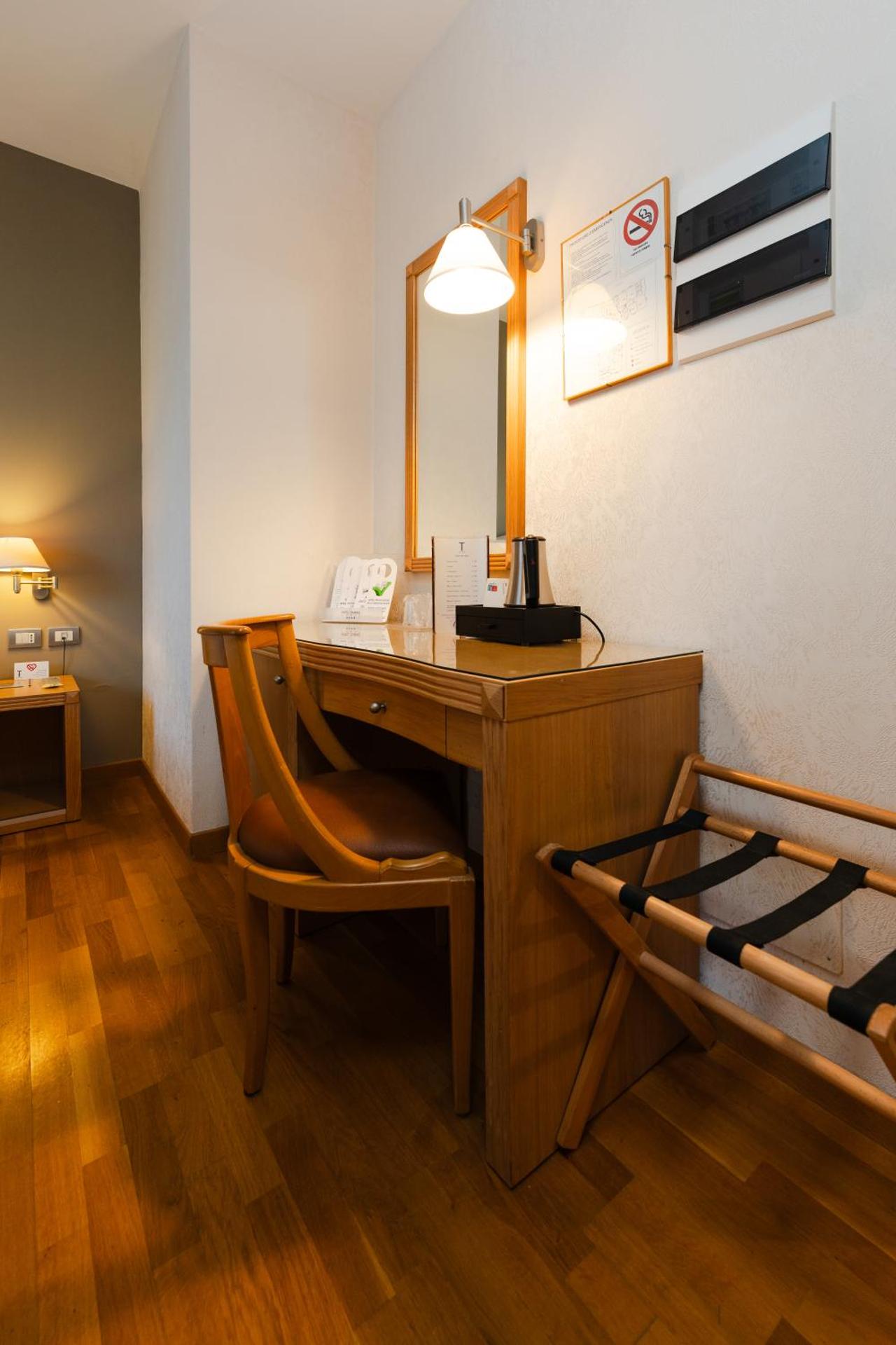 Hotel Touring - Photo 104