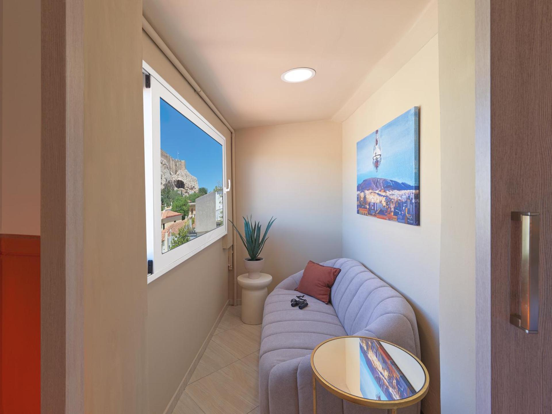 The Acropolis Window - Photo 99