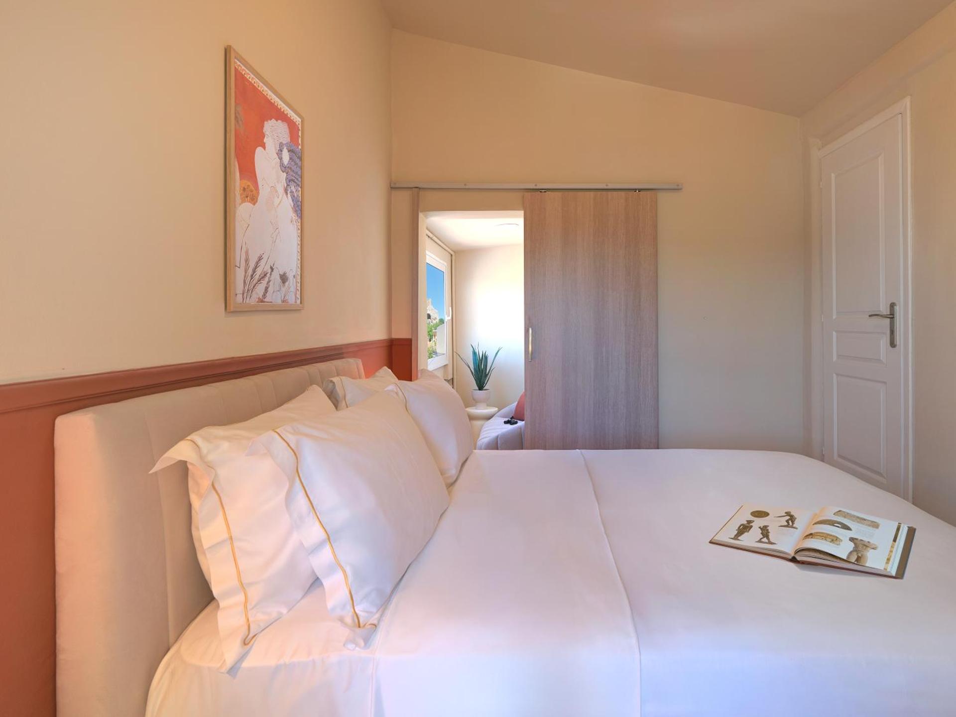 The Acropolis Window - Photo 101