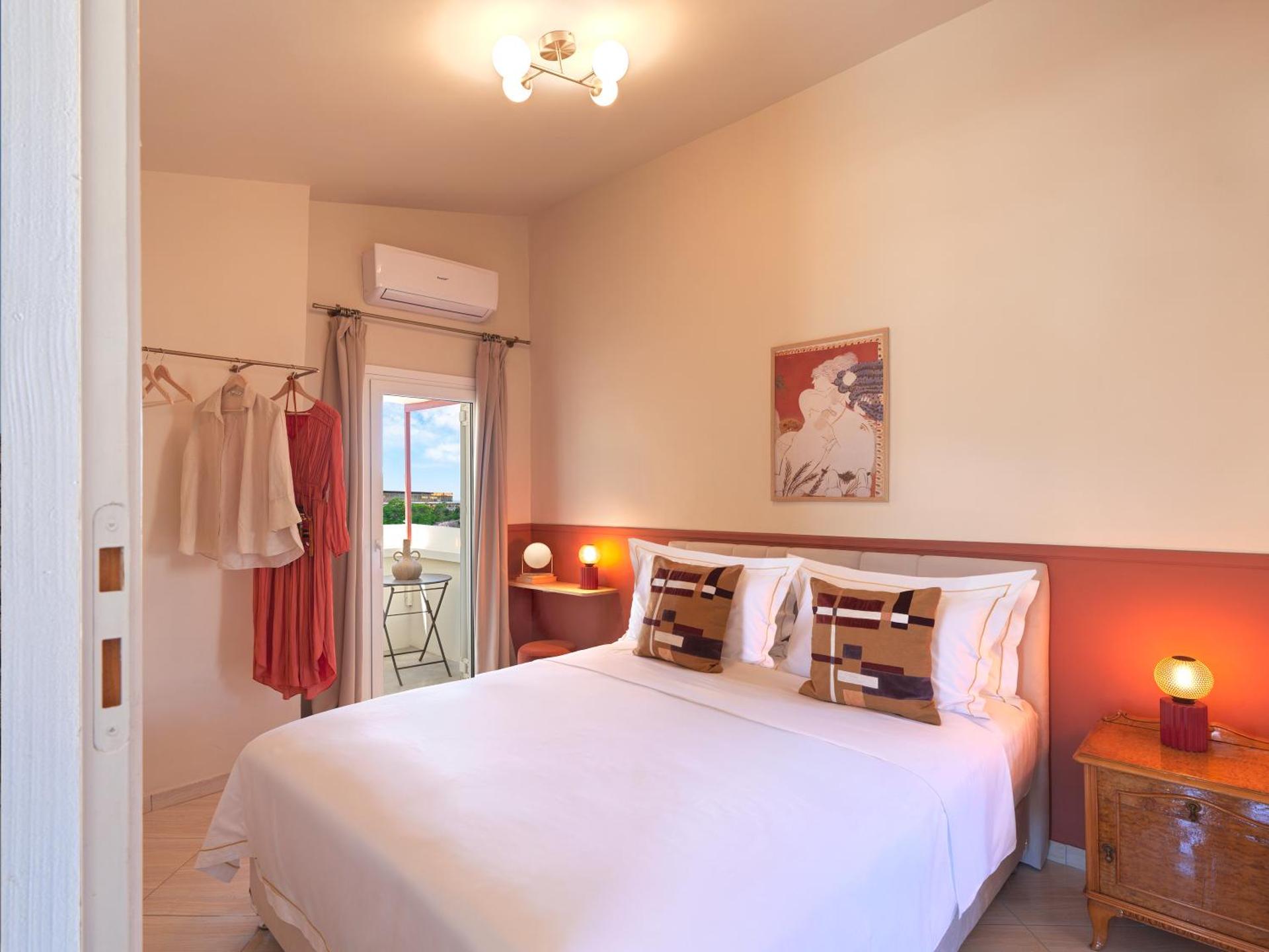 The Acropolis Window - Photo 94