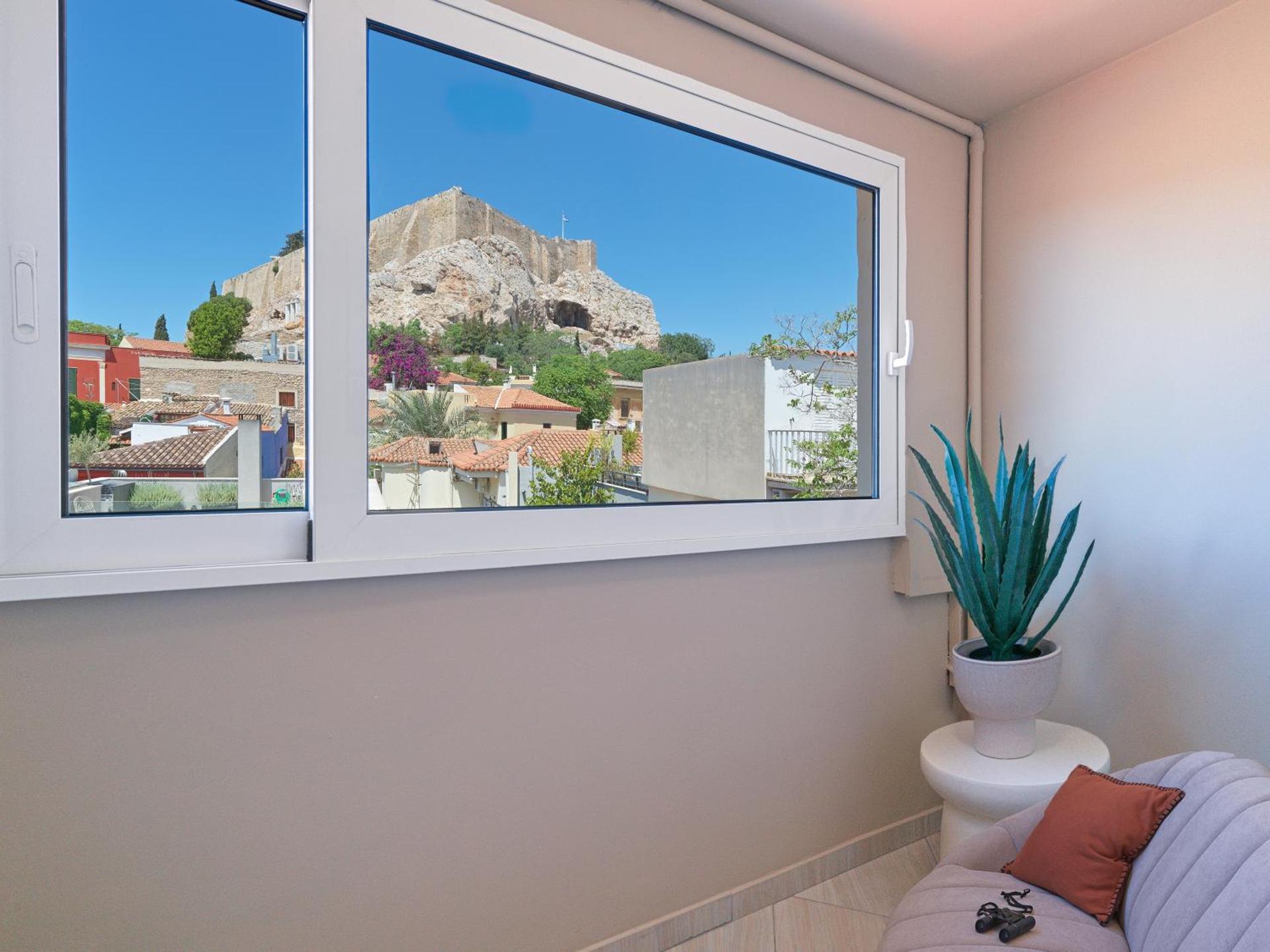 The Acropolis Window - Photo 93