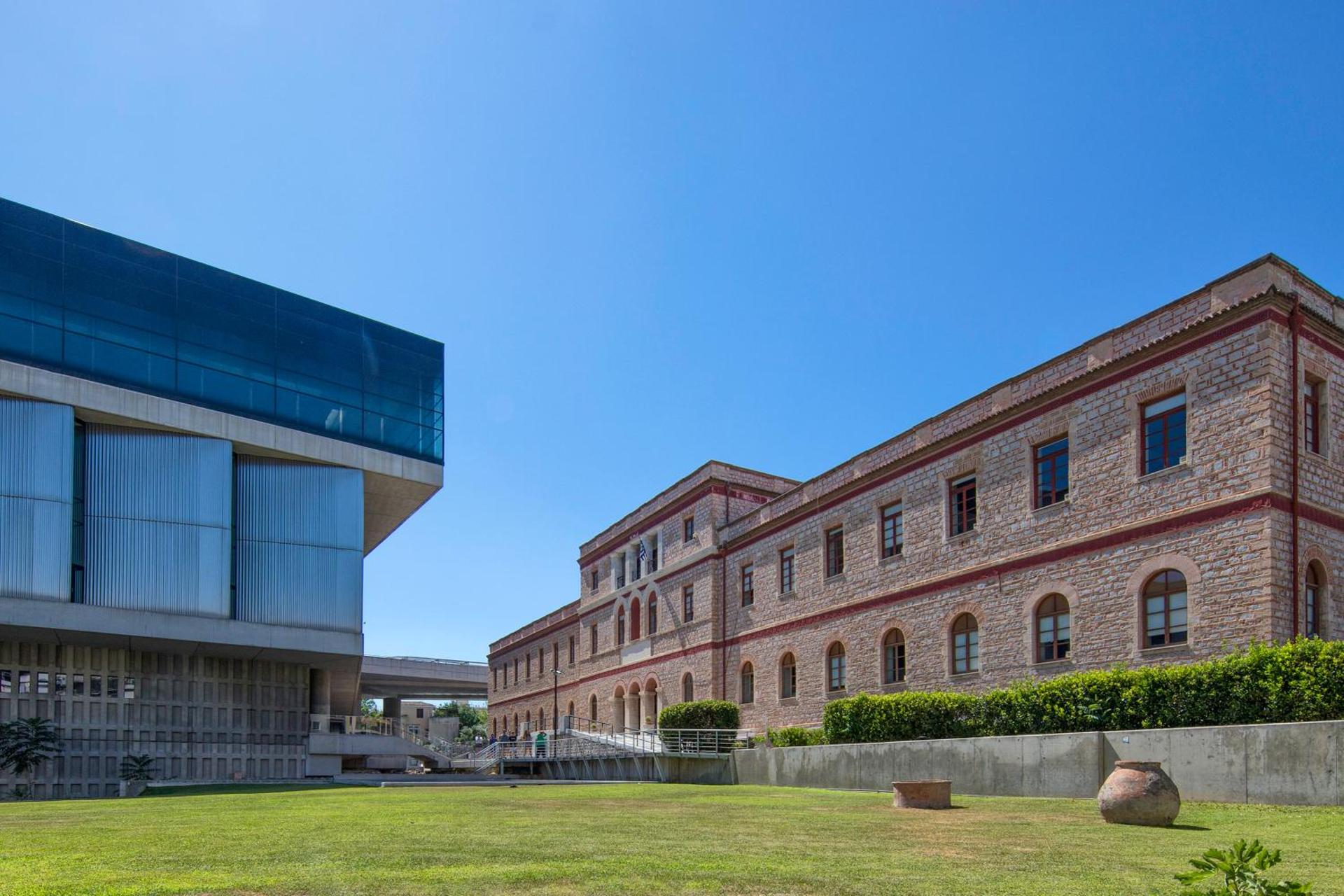 The Acropolis Window - Photo 11