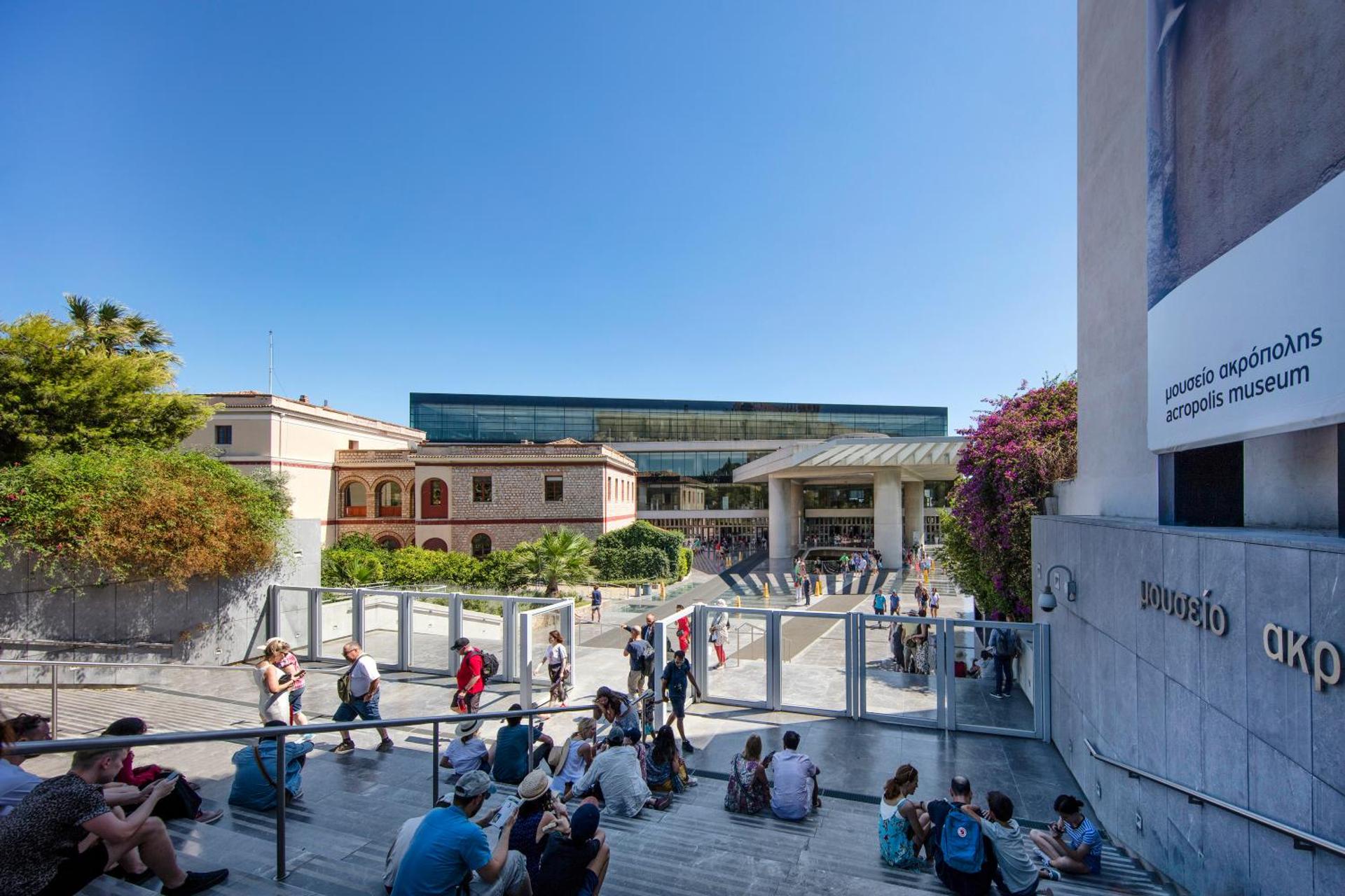 The Acropolis Window - Photo 24