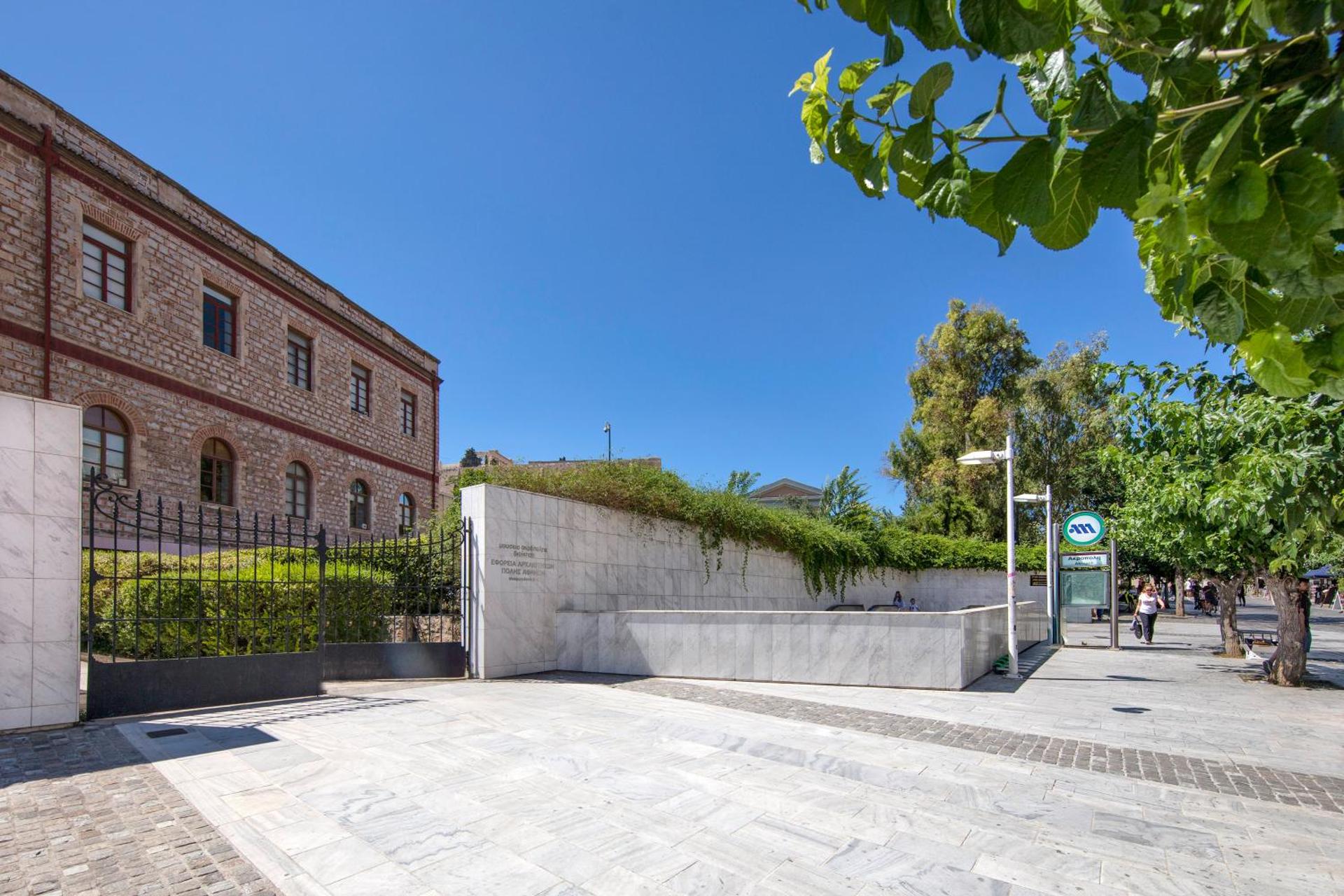 The Acropolis Window - Photo 7