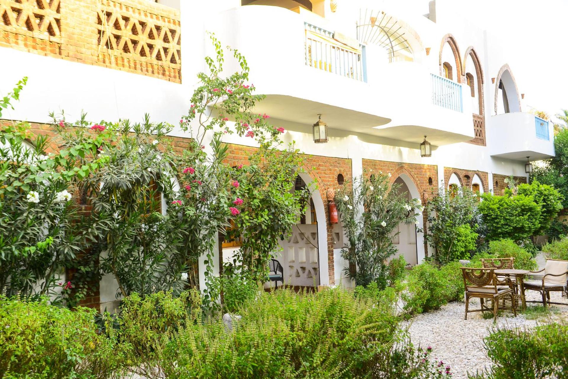 Flamingo Memnon Guest House - Photo 133