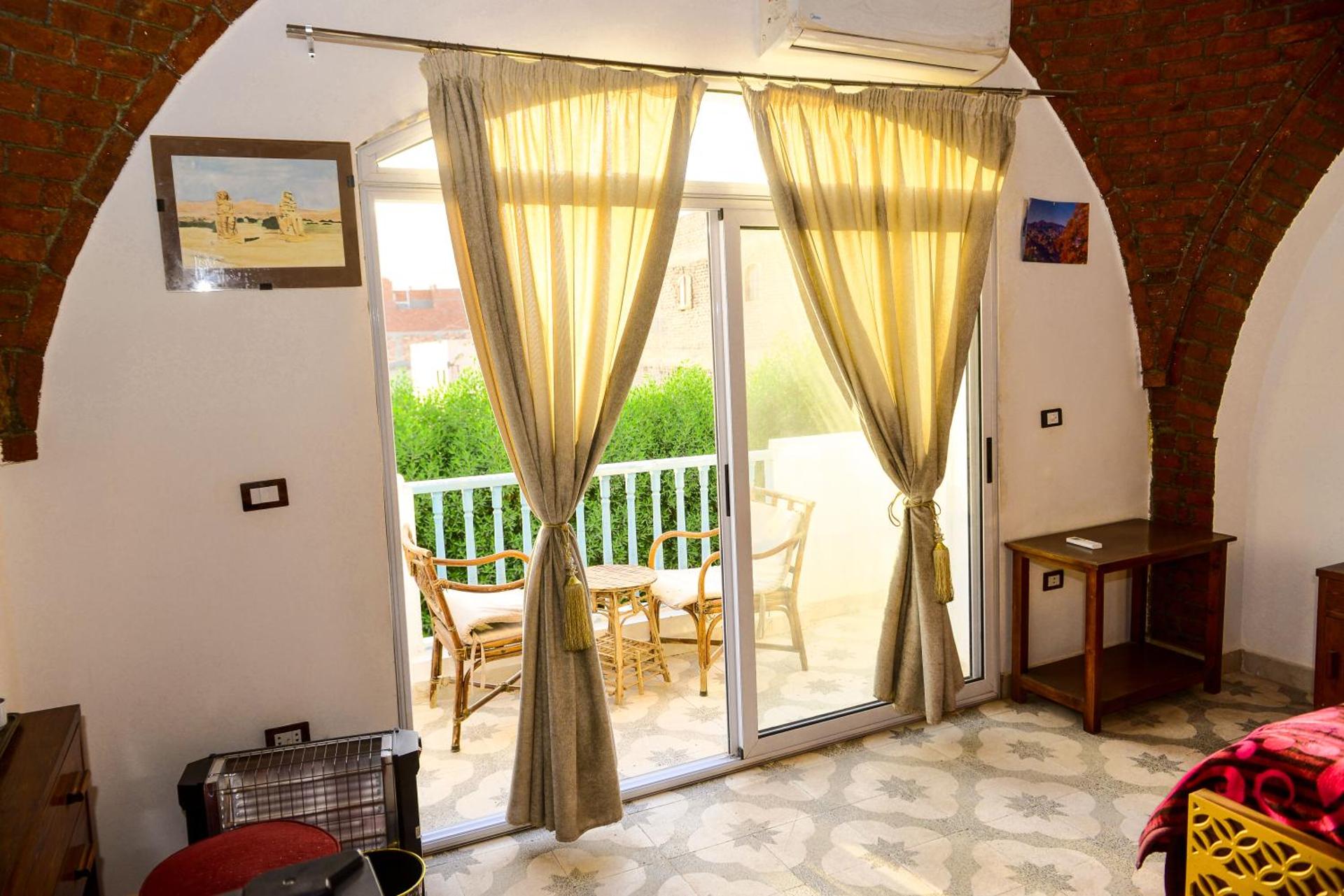 Flamingo Memnon Guest House - Photo 97