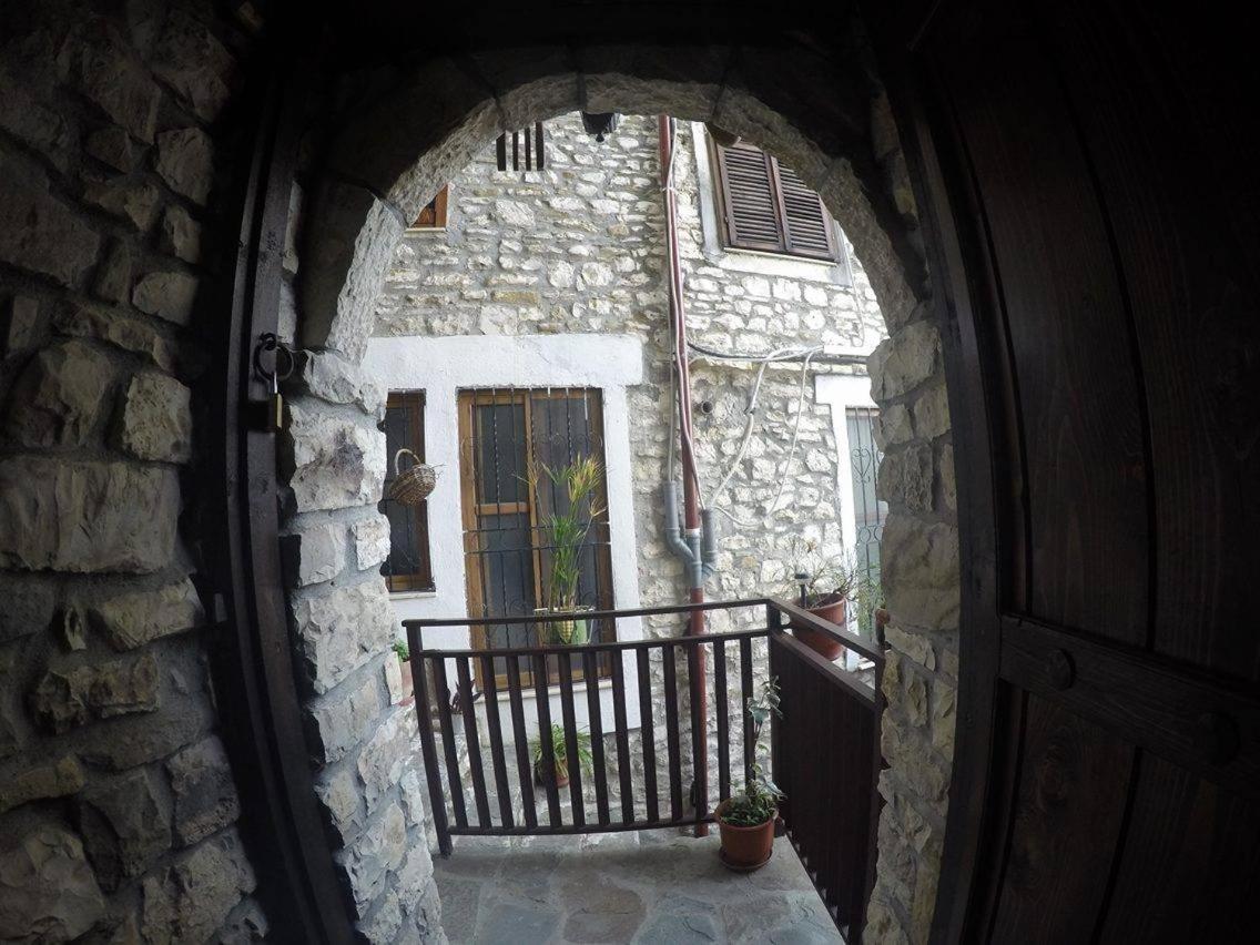 Bujtina Kodiket Guesthouse - Photo 3