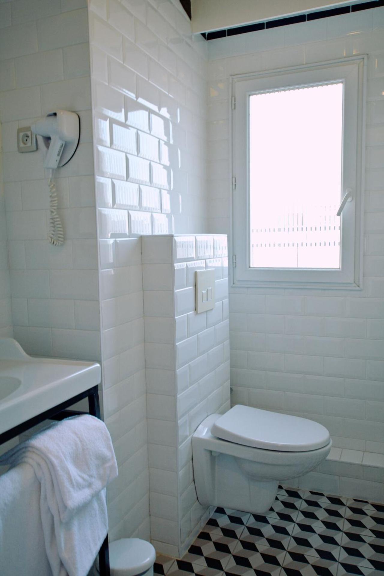 Hôtel Lucien - Photo 33