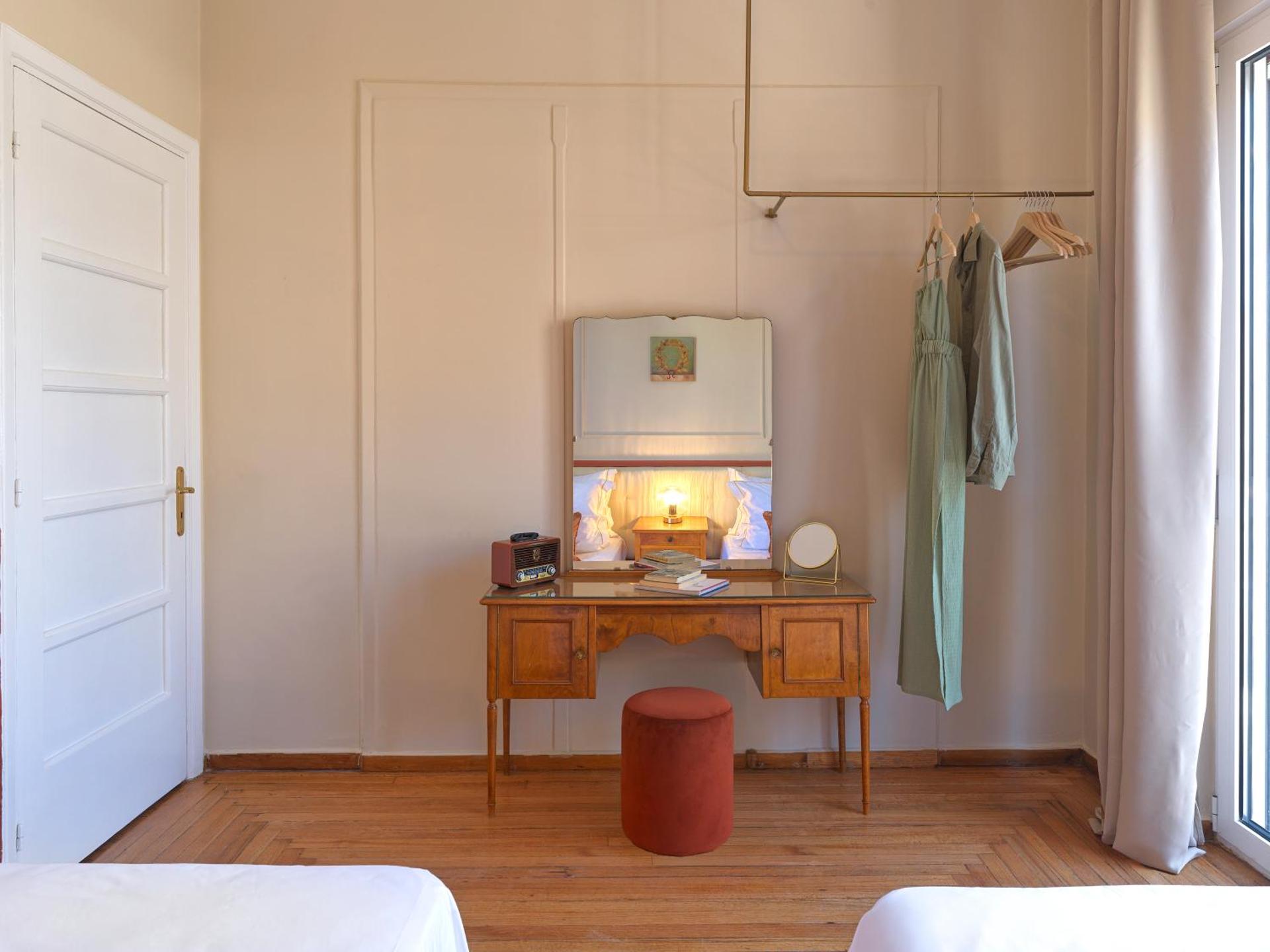 The Acropolis Window - Photo 75