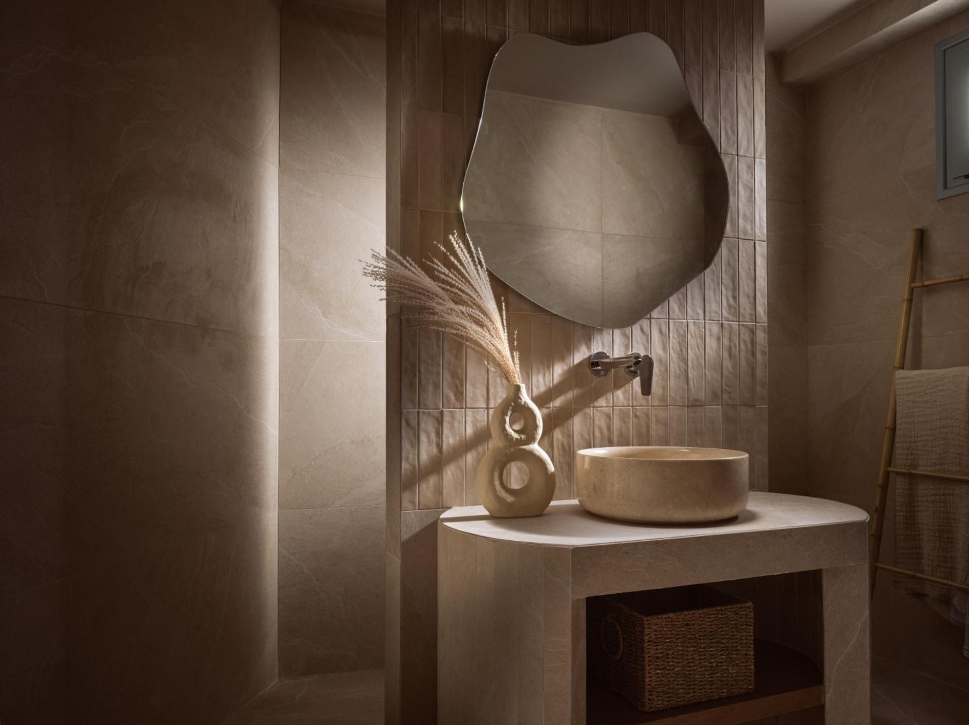 Ammonites Beachfront Rooms & Suites - Photo 24