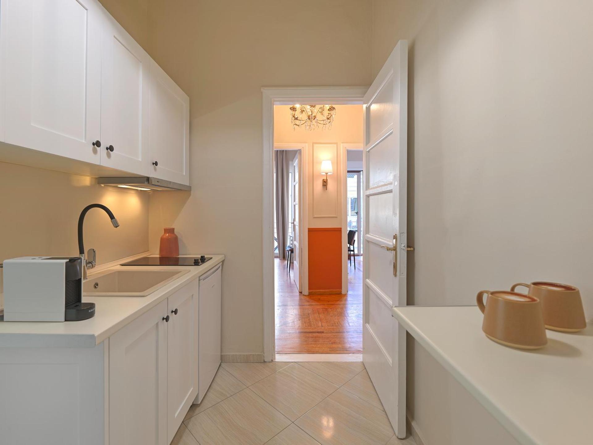 The Acropolis Window - Photo 10