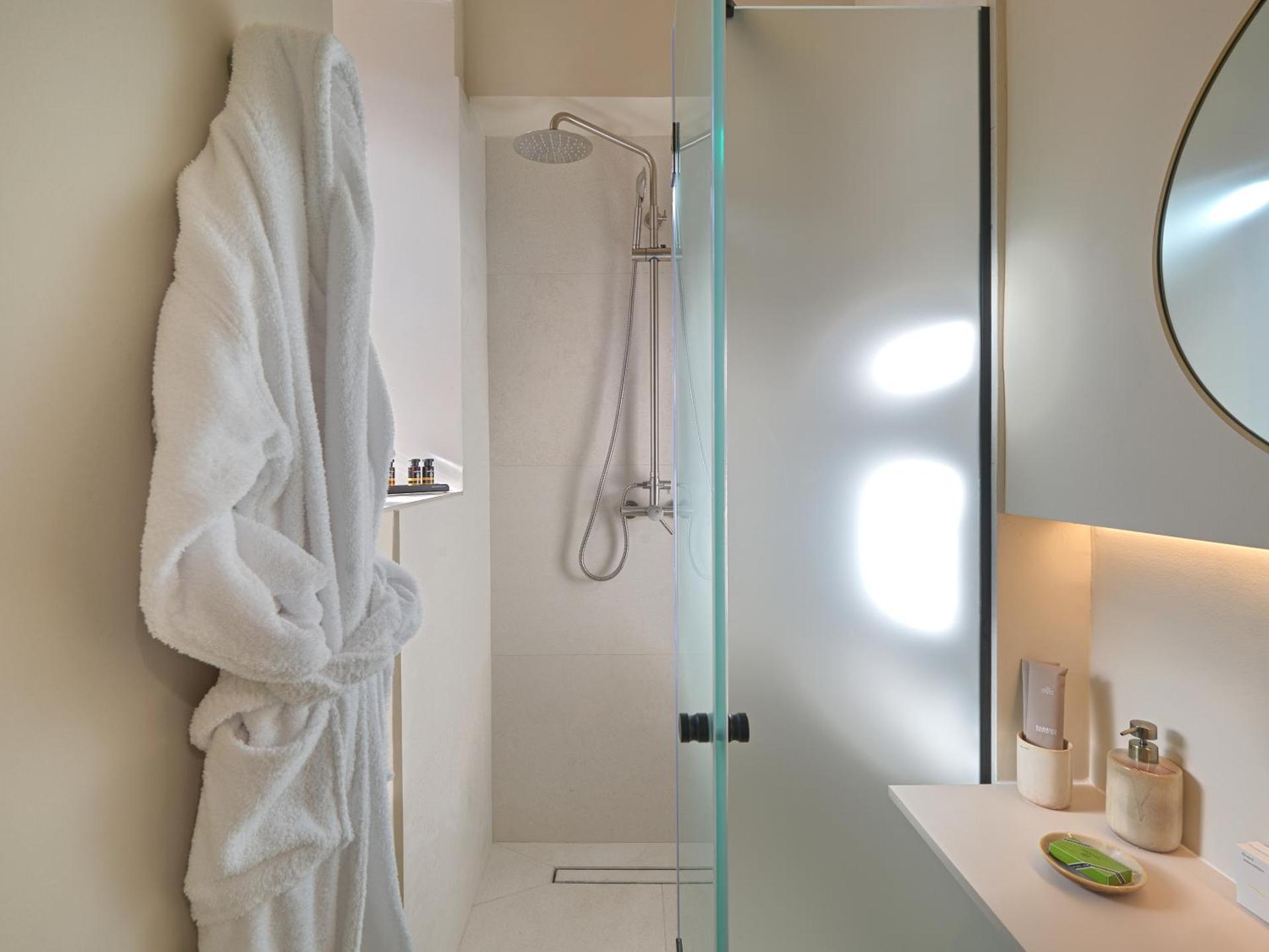 The Acropolis Window - Photo 36