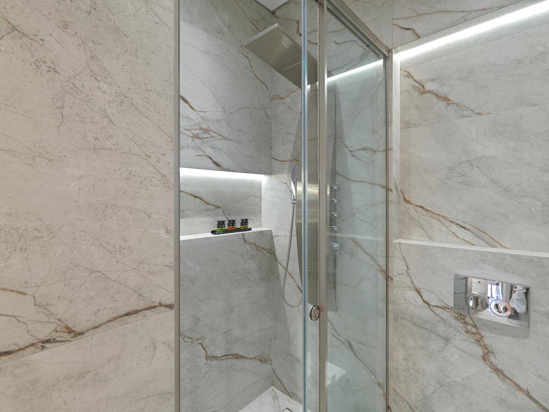 The Acropolis Window - Photo 41