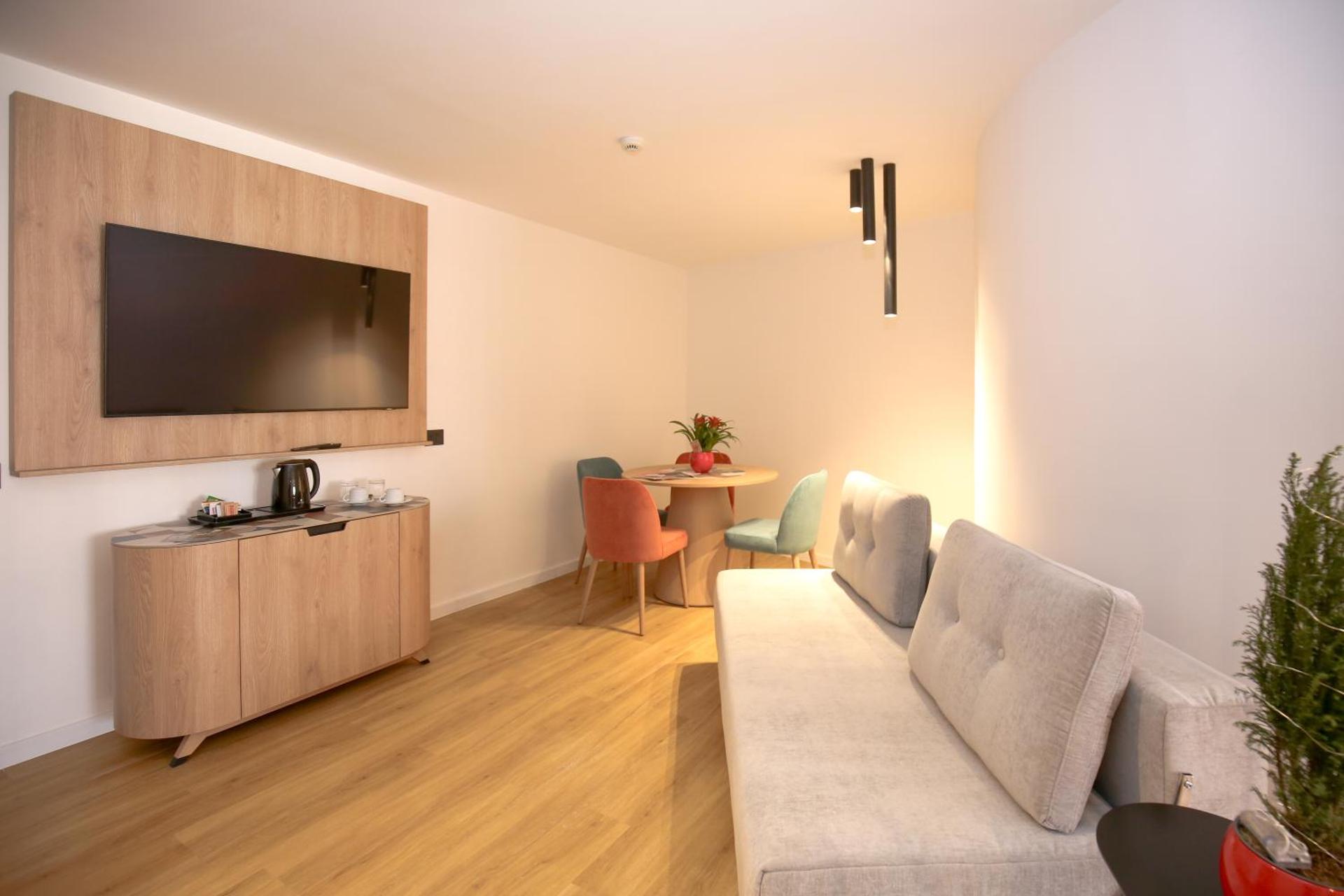 Hotel Poseidon - Photo 23