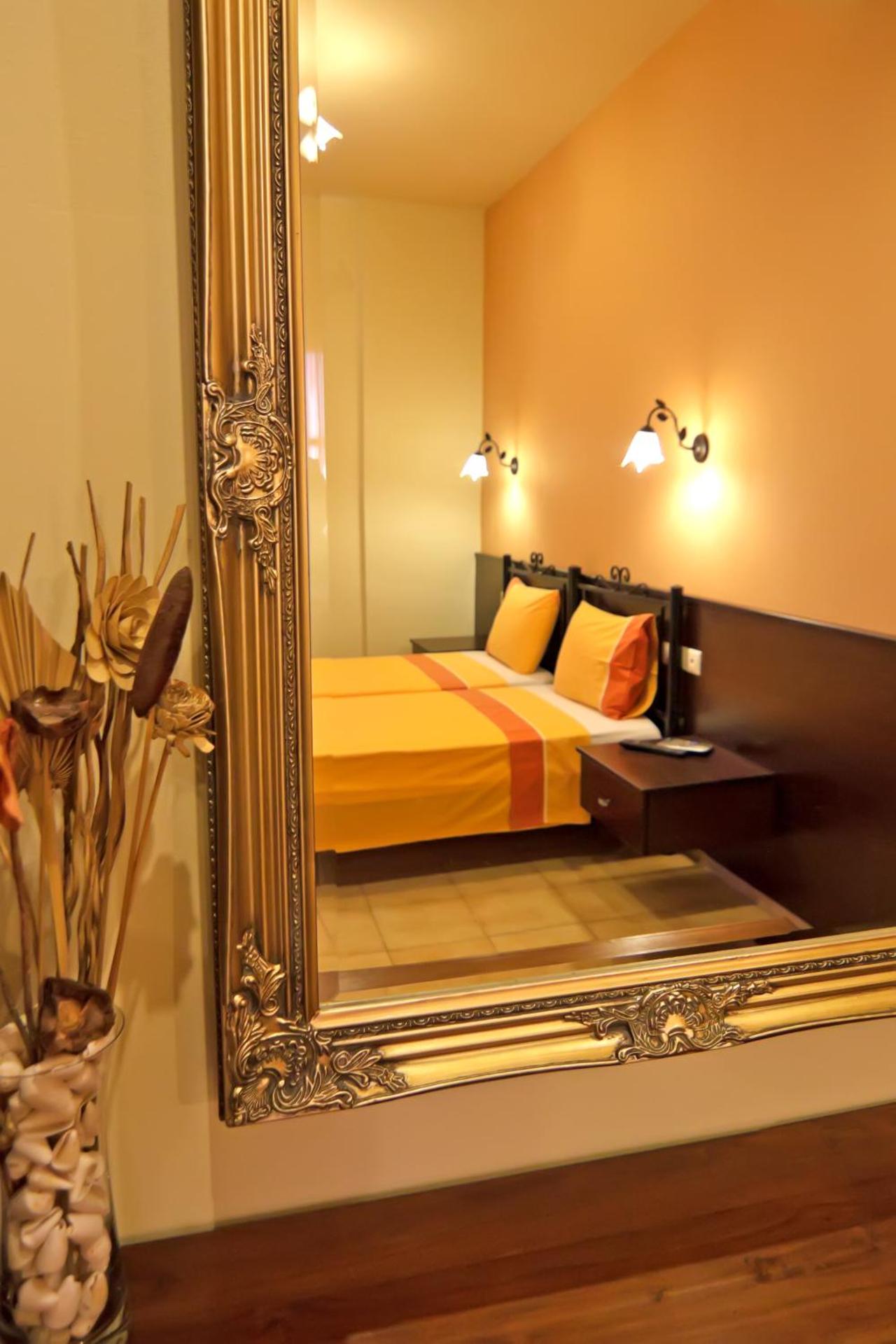 Minos Pension - Photo 17