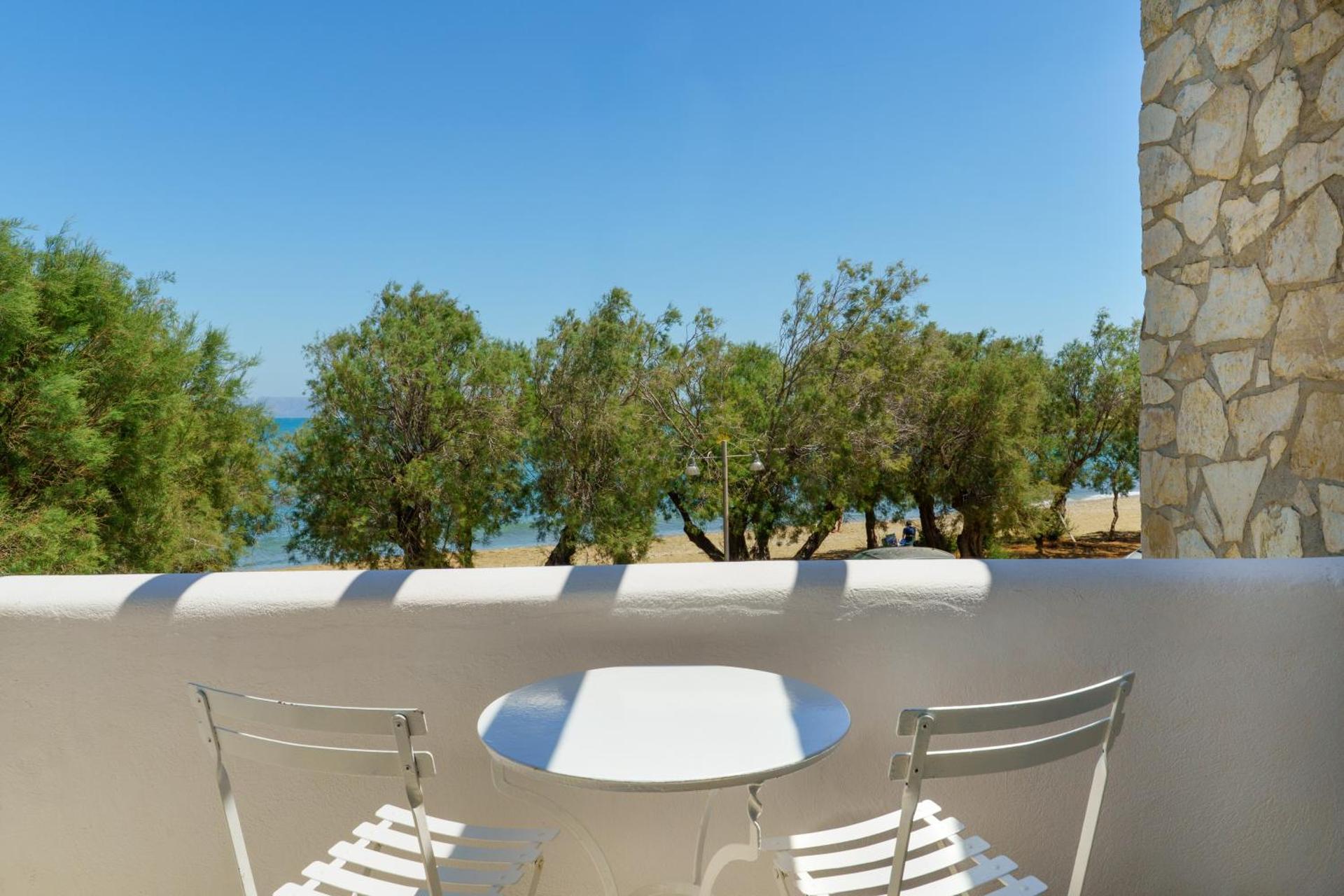 Paros Inn Seafront - Photo 39