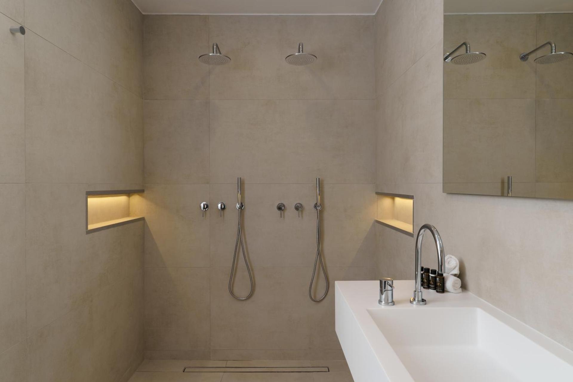 Paros Inn Seafront - Photo 4