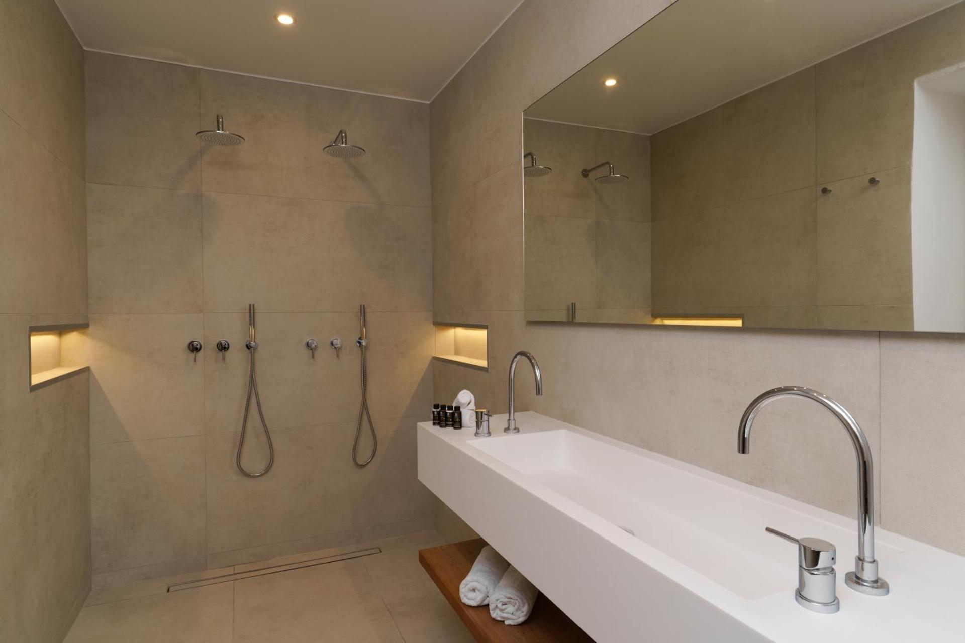 Paros Inn Seafront - Photo 13