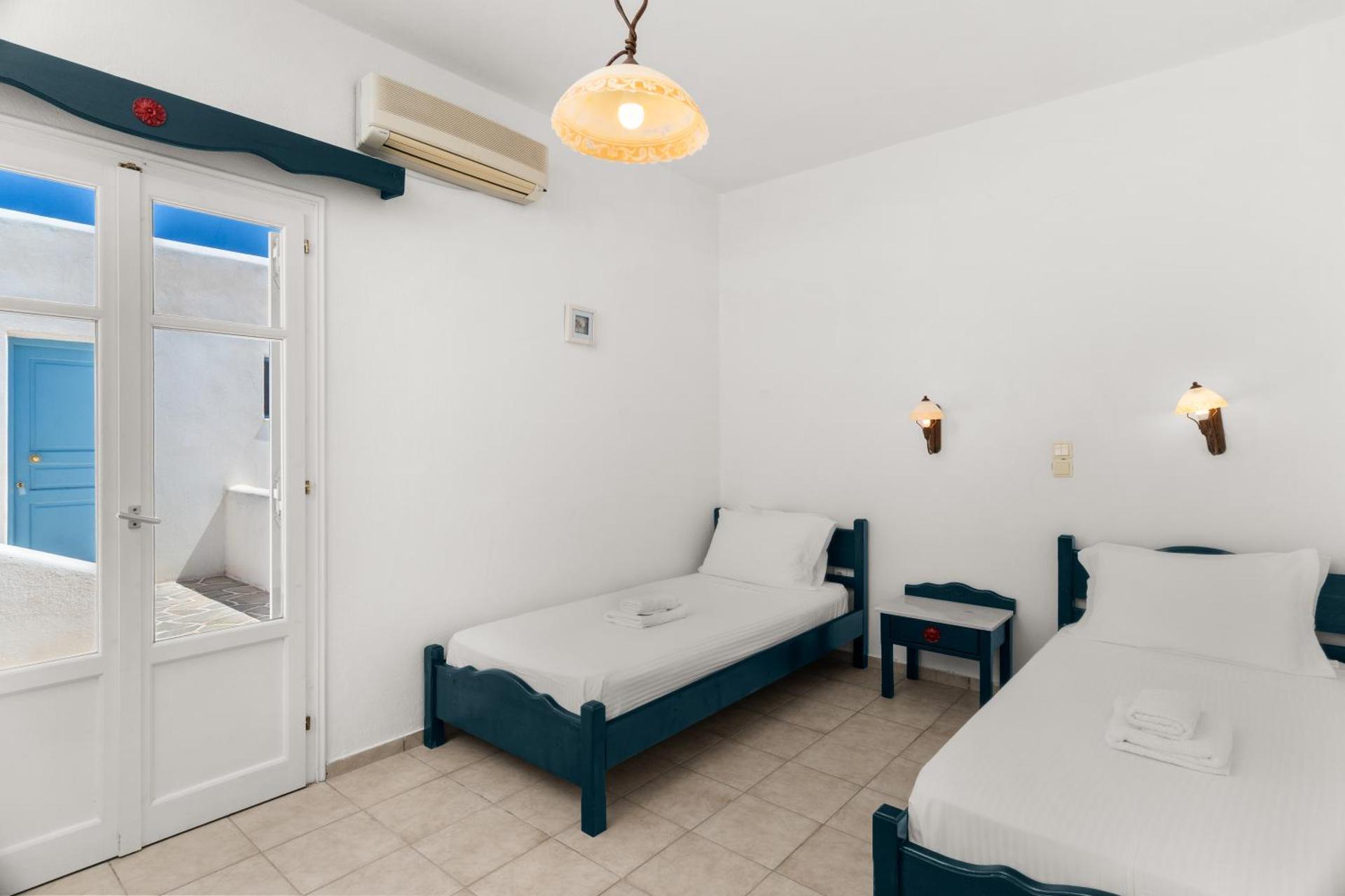 Paros Inn Seafront - Photo 43