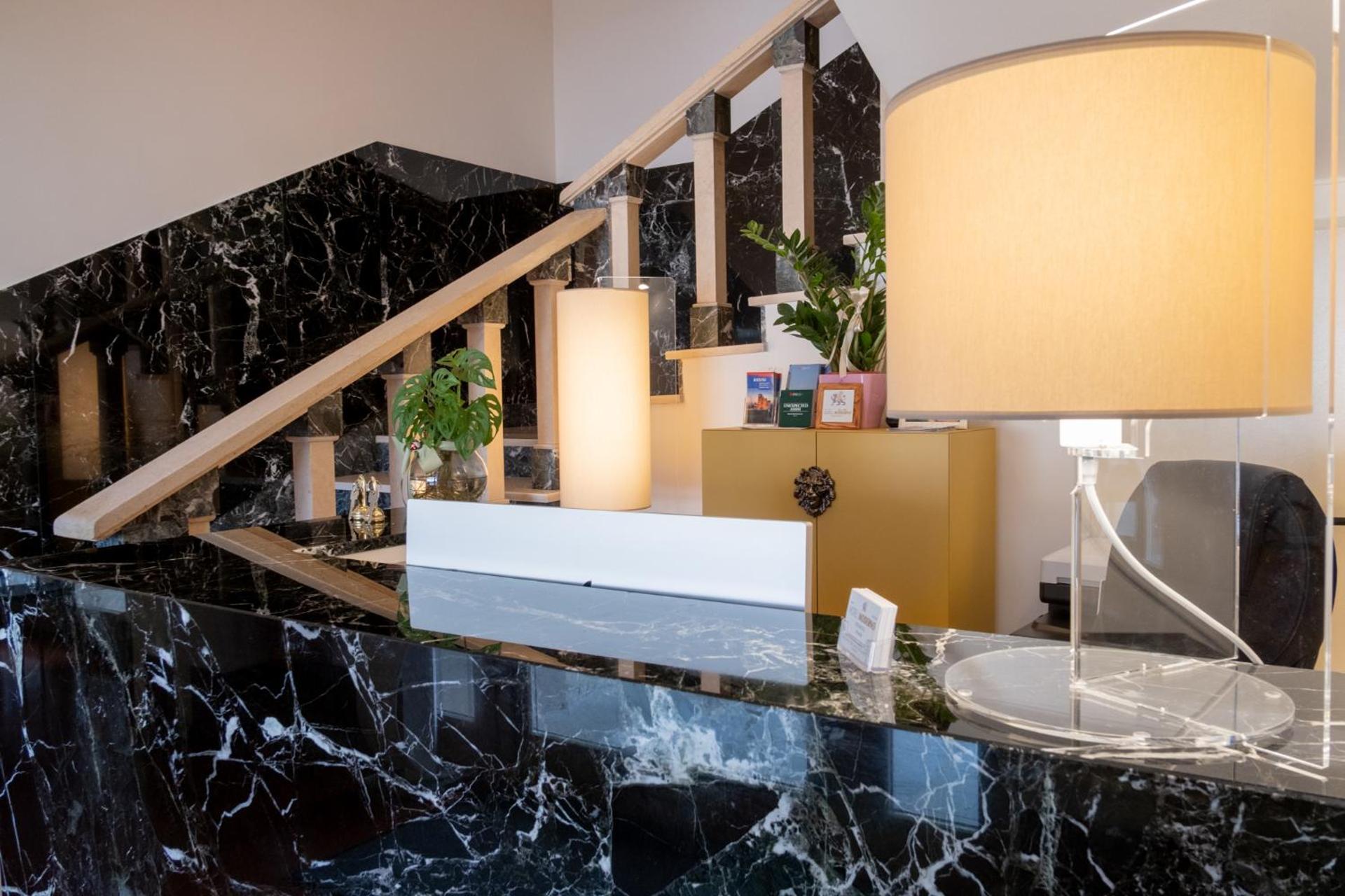 Hotel Moderno - Photo 76