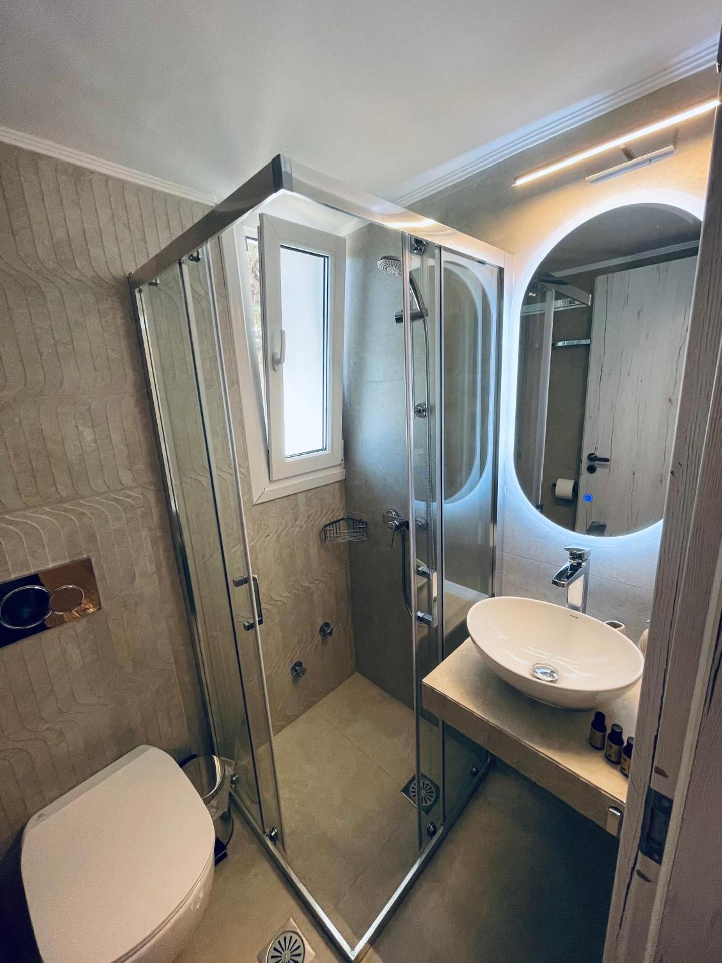 Semiramis Guesthouse - Photo 81