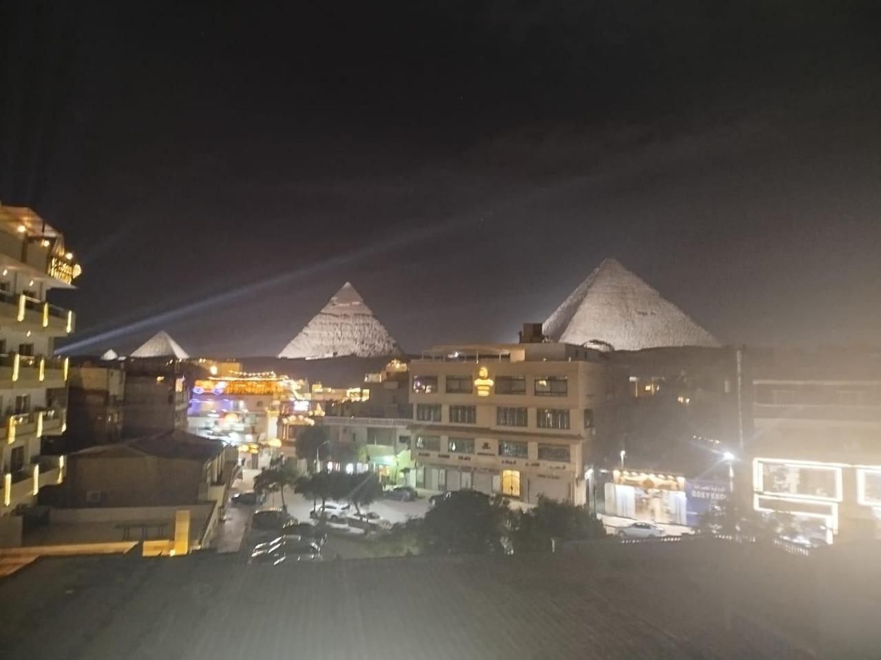 Red pyramids view hotels Foreiigners only - Full view - Photo 18