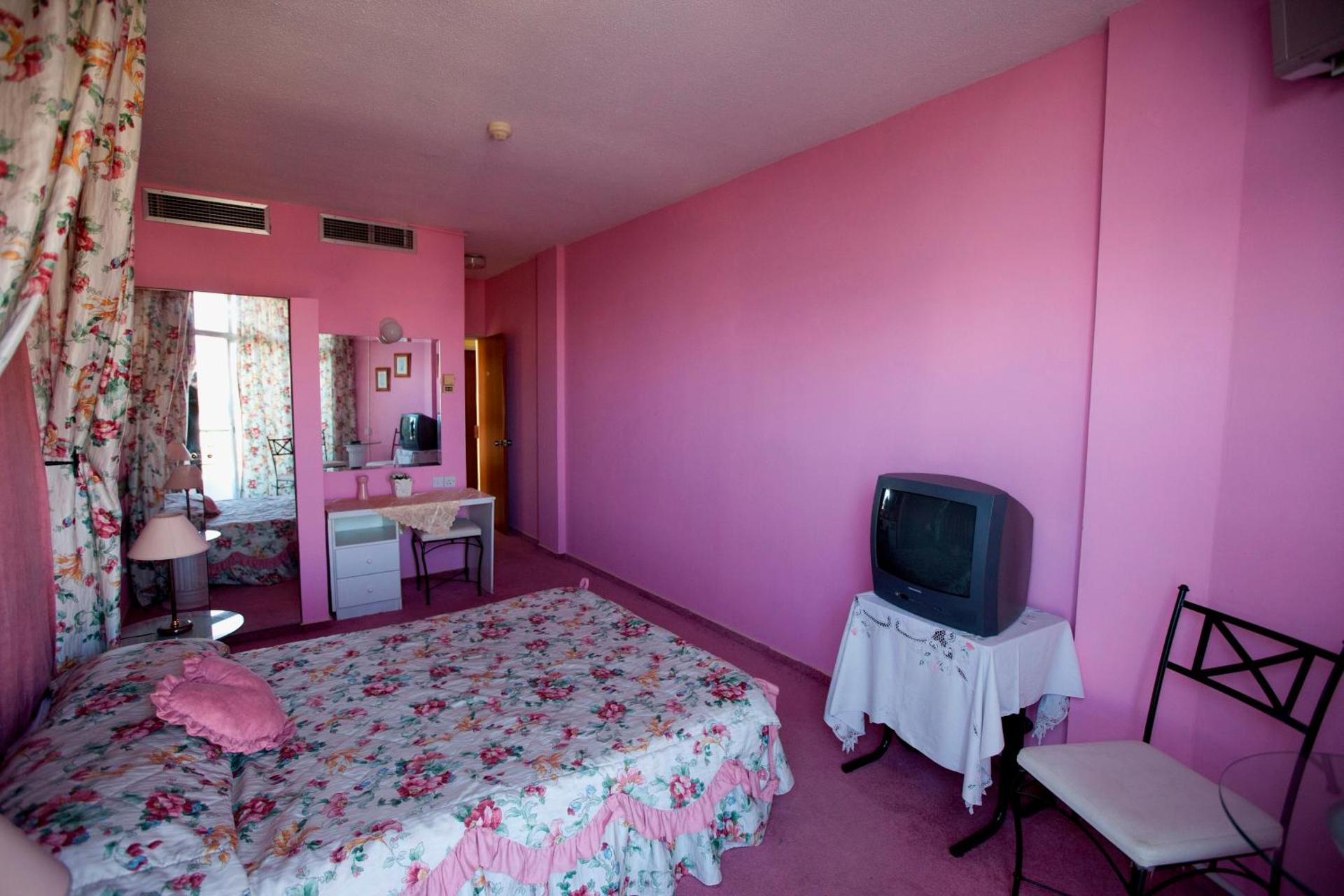 Sylva Hotel - Photo 36