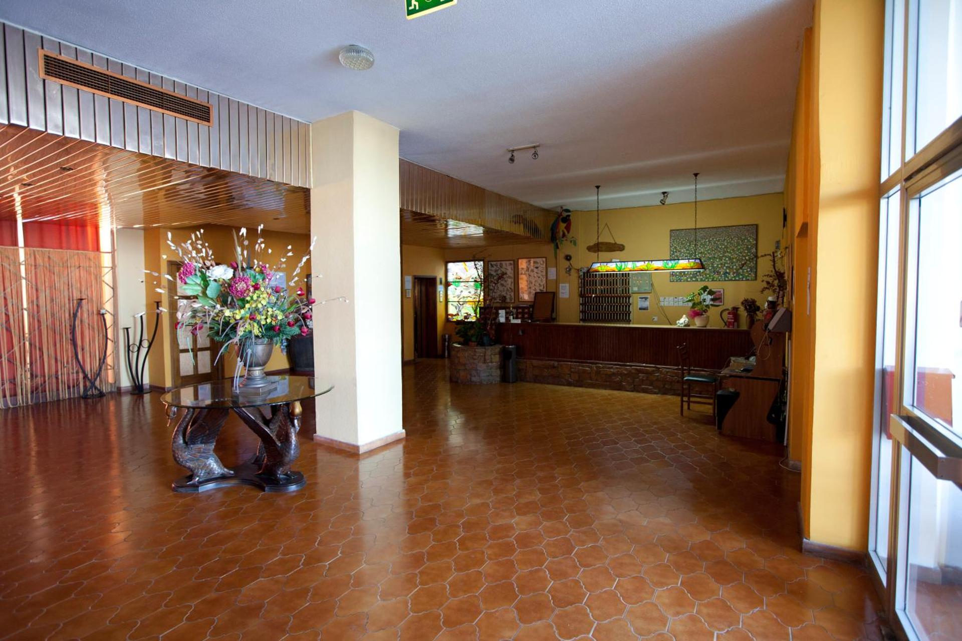 Sylva Hotel - Photo 60