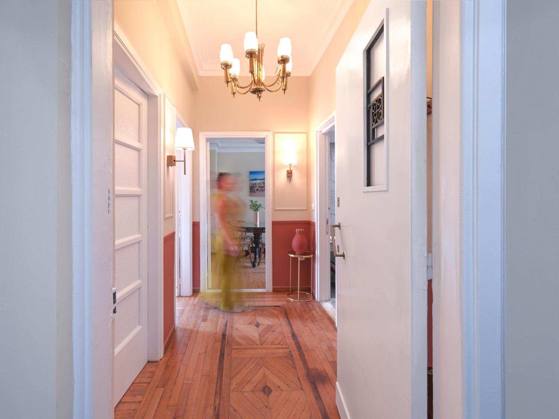 The Acropolis Window - Photo 44