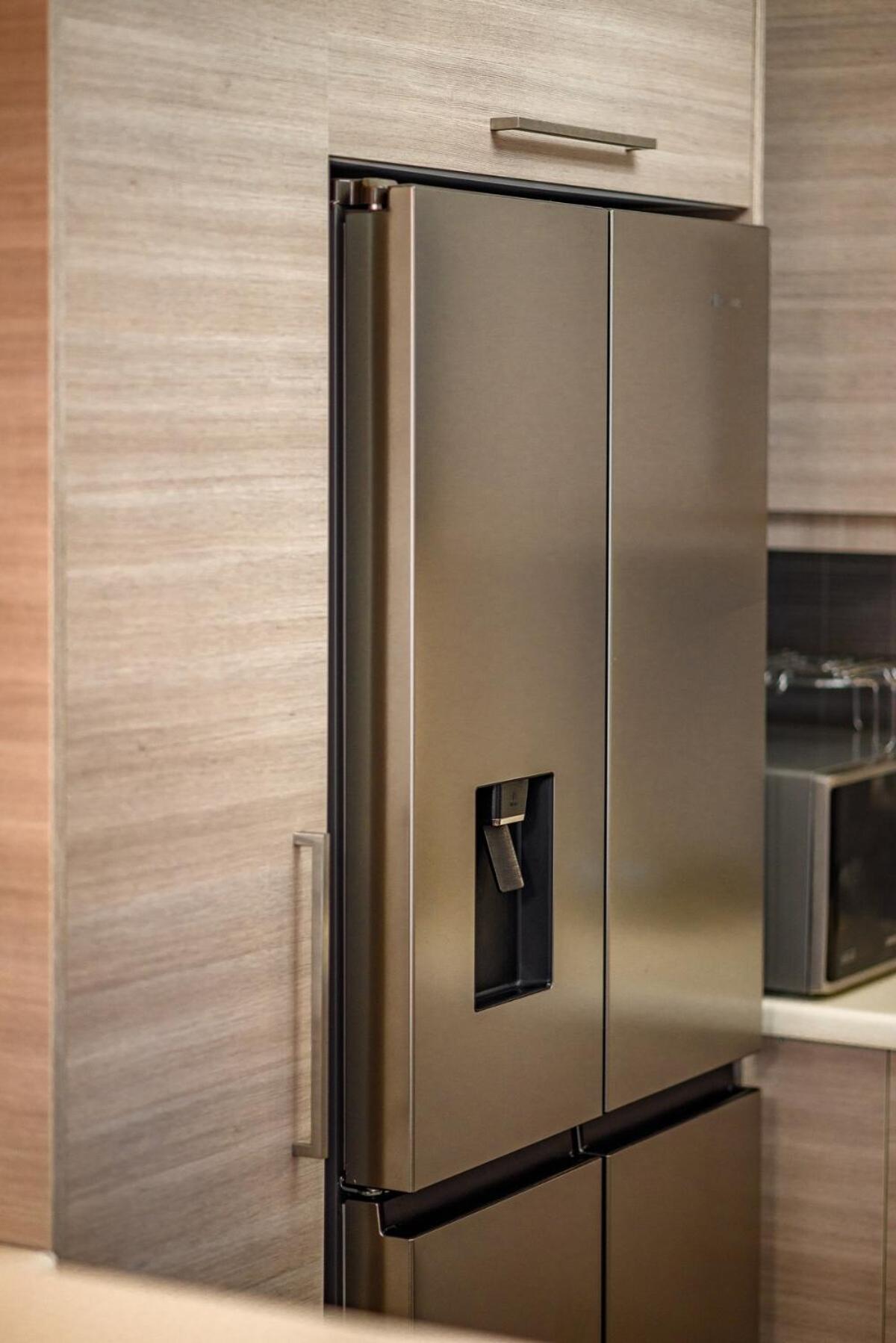 Lovehome - 4BD Villa with views-15mins to airport,10mins to MEC ΑΕ- 2mins to bus stop ,10mins to Suburban Railway on foot - Photo 8