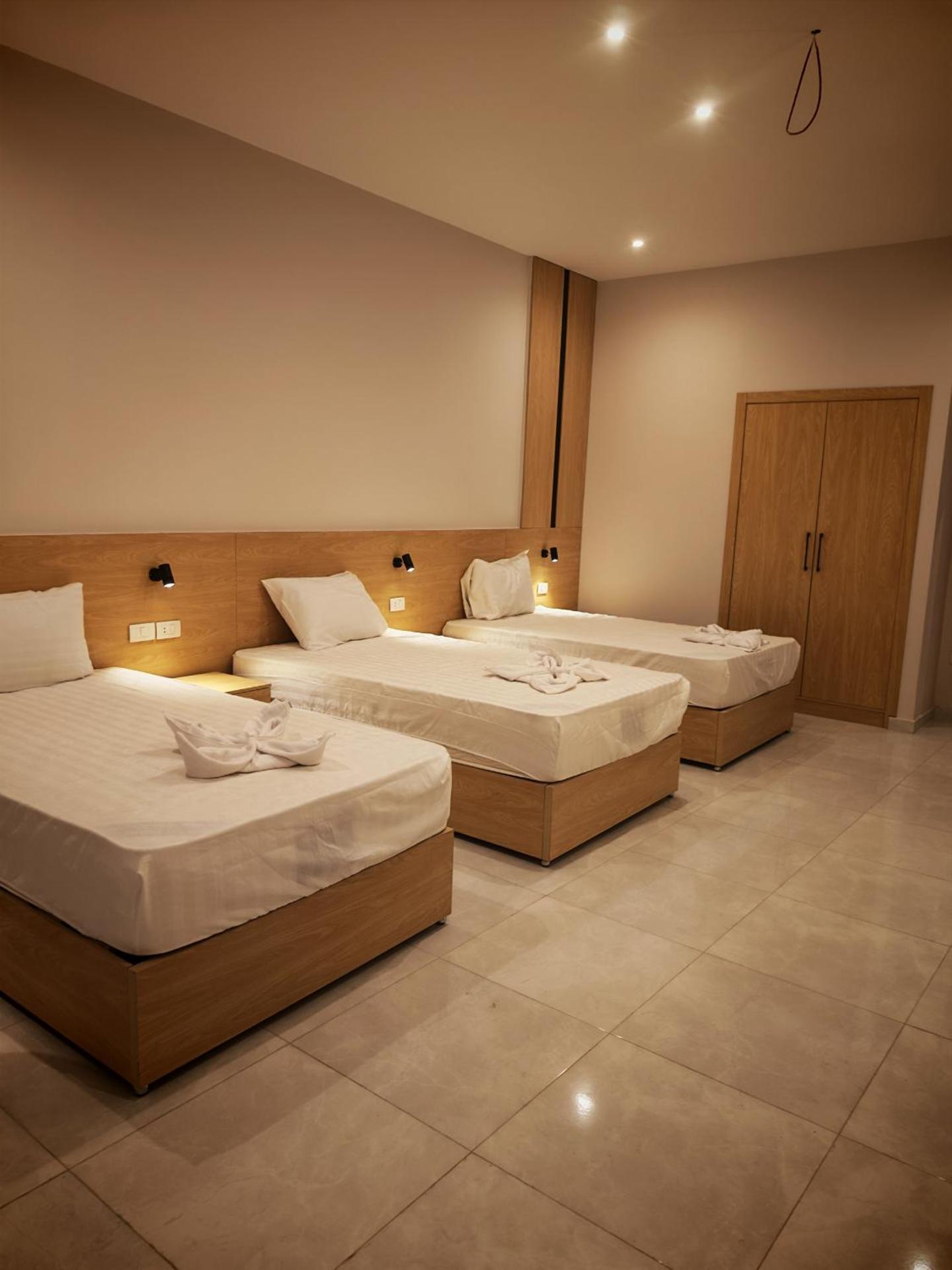 cleopatralife - Photo 25