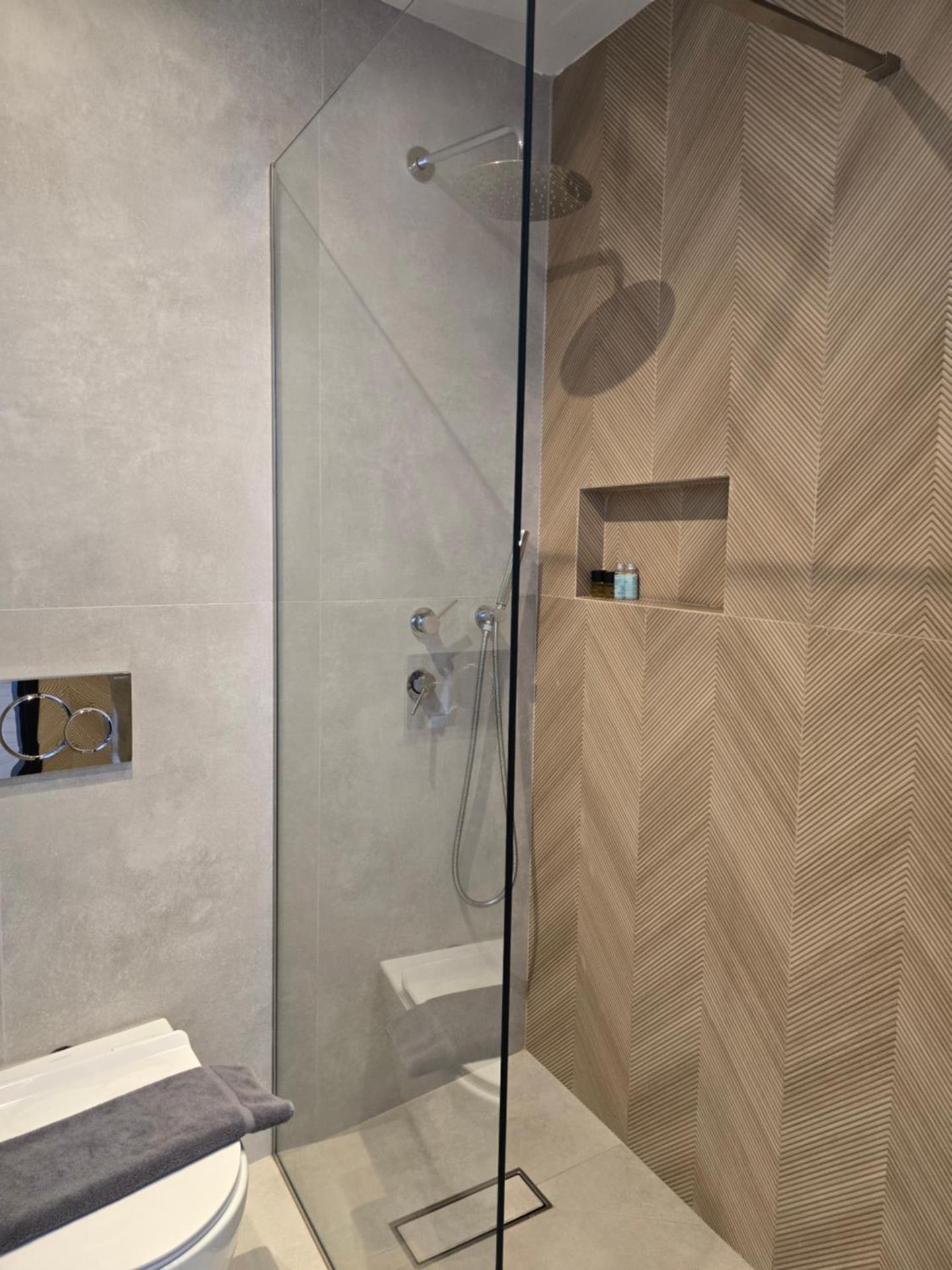 Hotel Alexandra - Photo 7