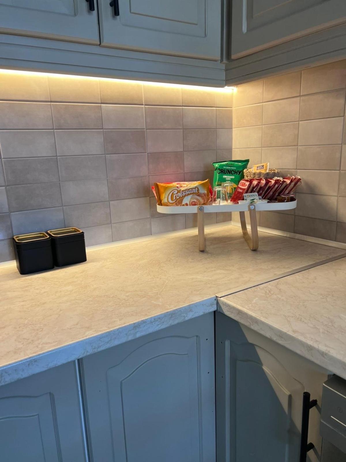 Demi's Apartments Near Athen's Airport - Photo 13